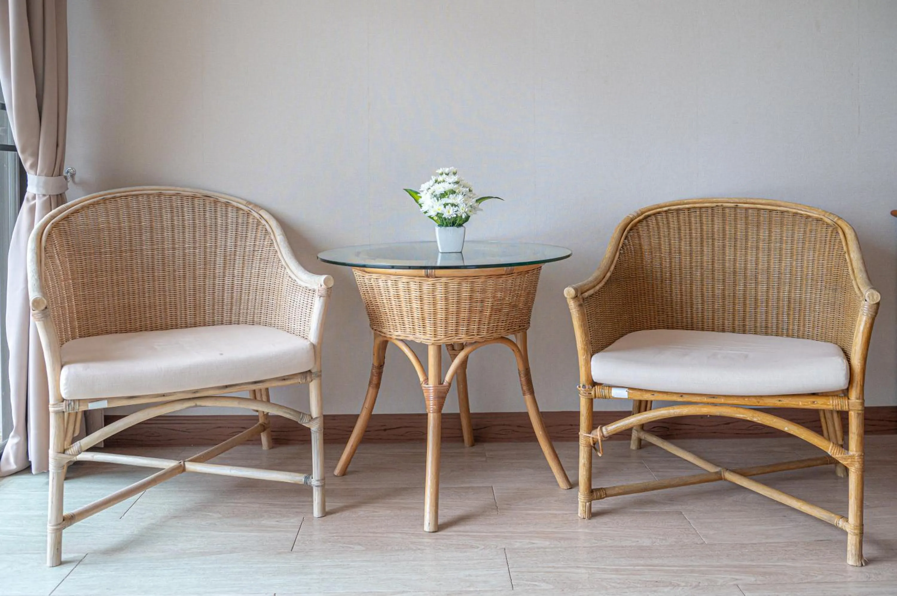 Seating area in Eco Hotel by Thammasat