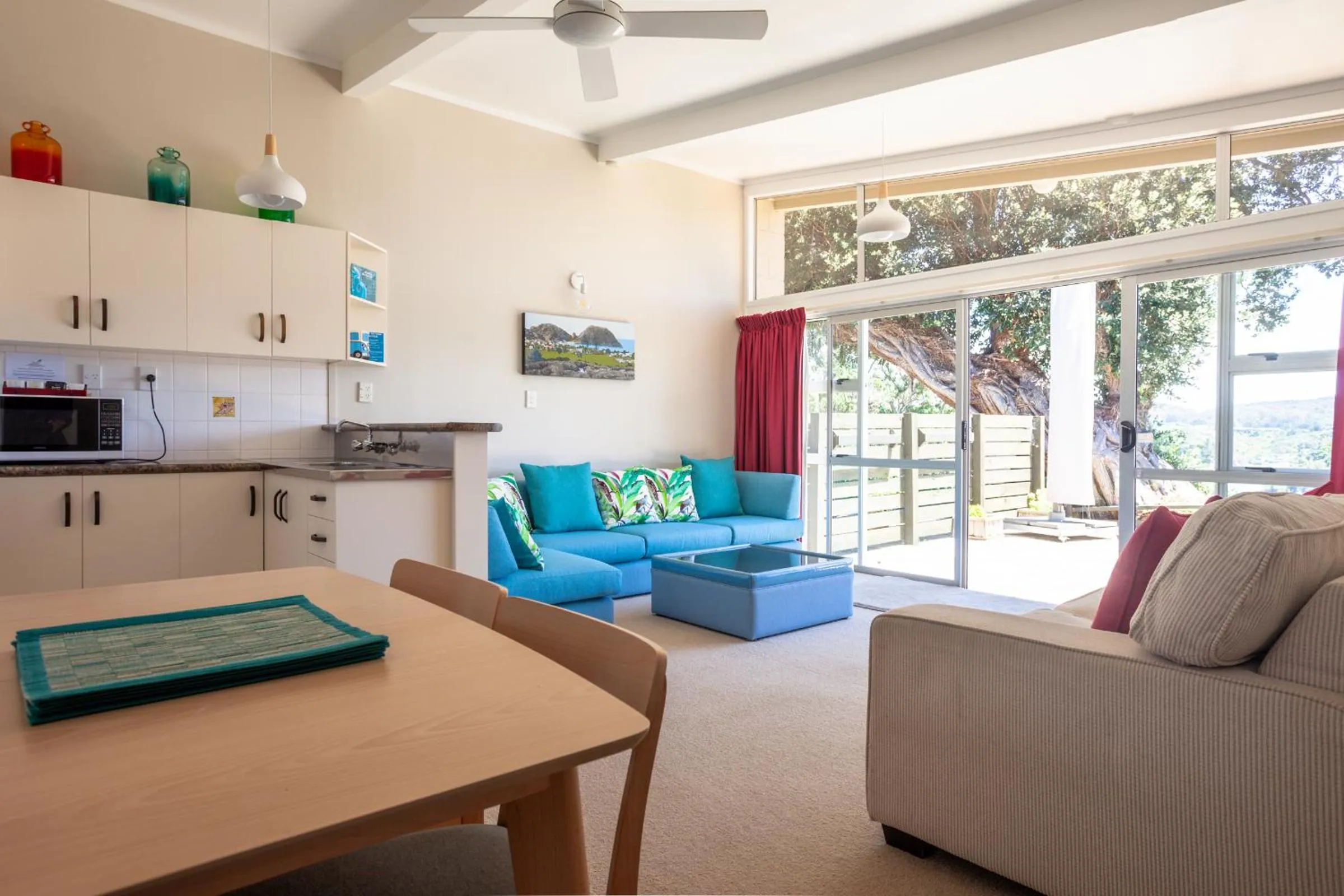 Pacific Rendezvous Resort