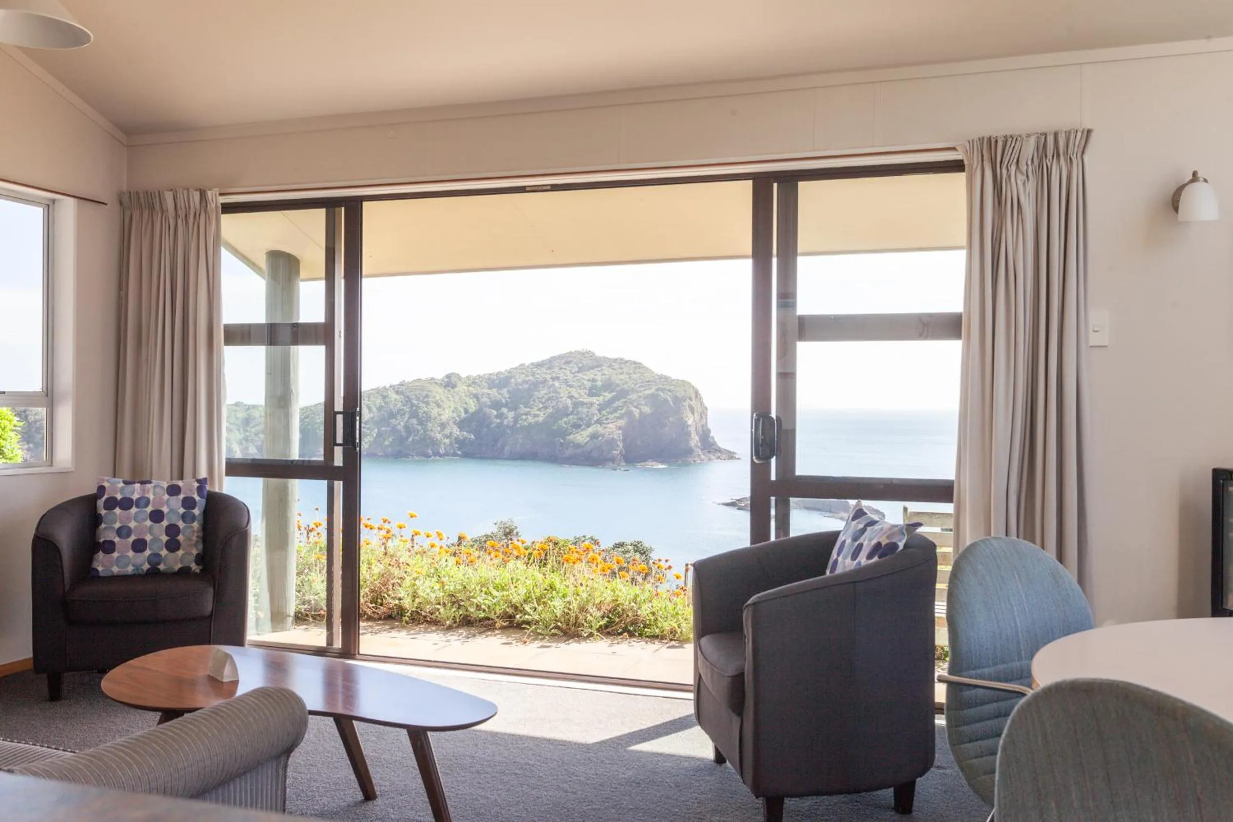 Pacific Rendezvous Resort