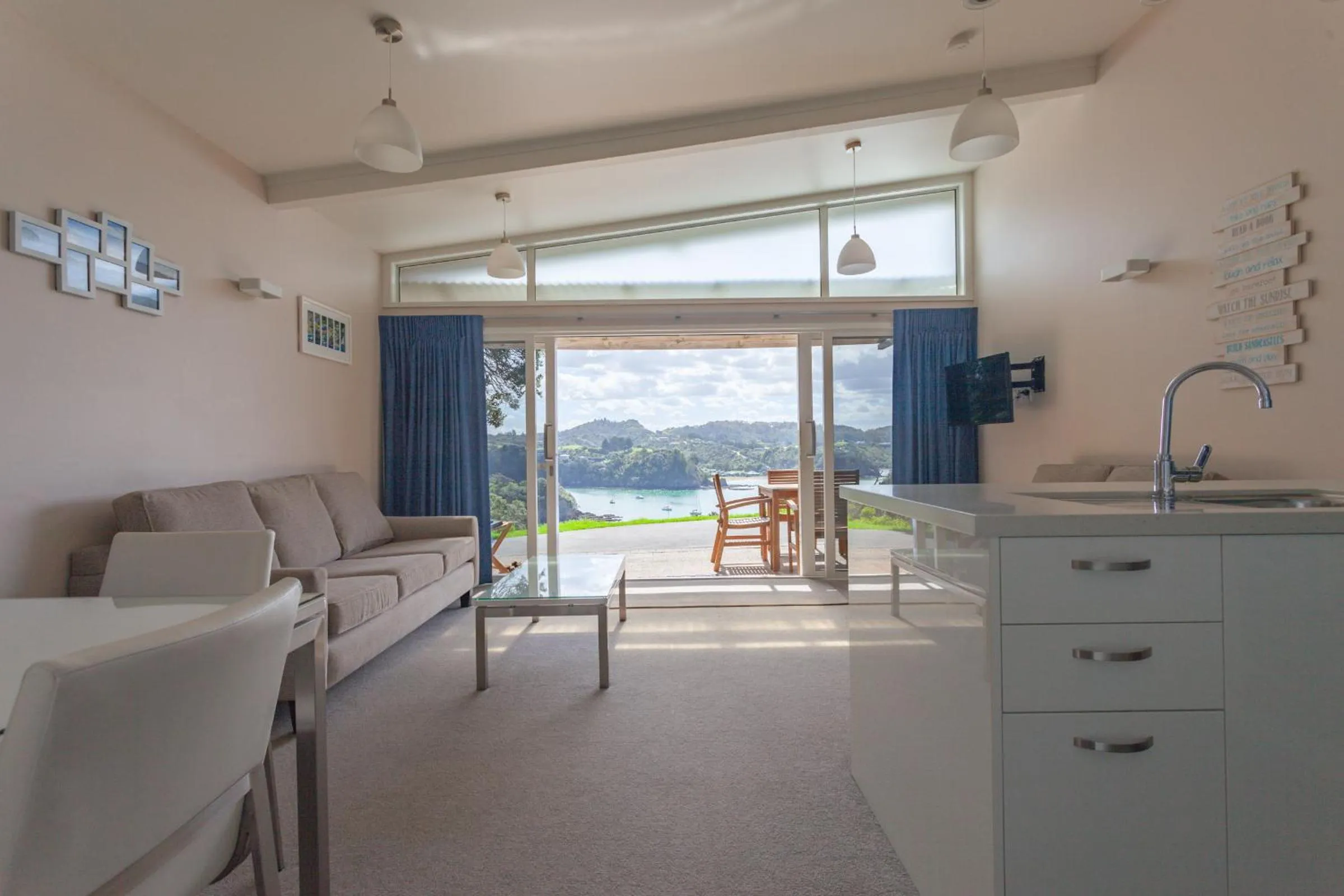 Pacific Rendezvous Resort