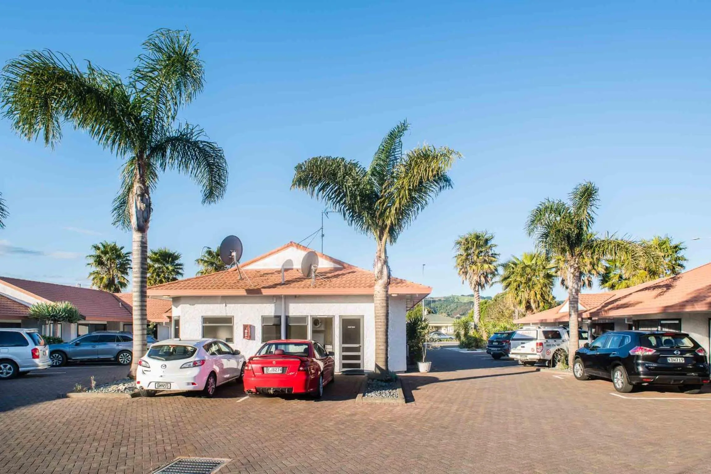 White Heron Motor Lodge