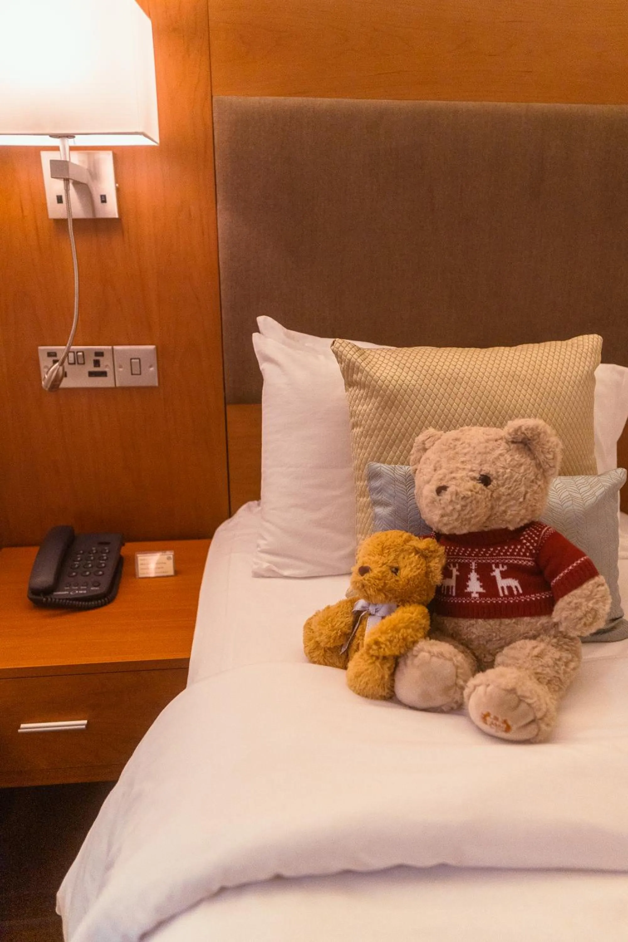 Bed in Uppercross House Hotel