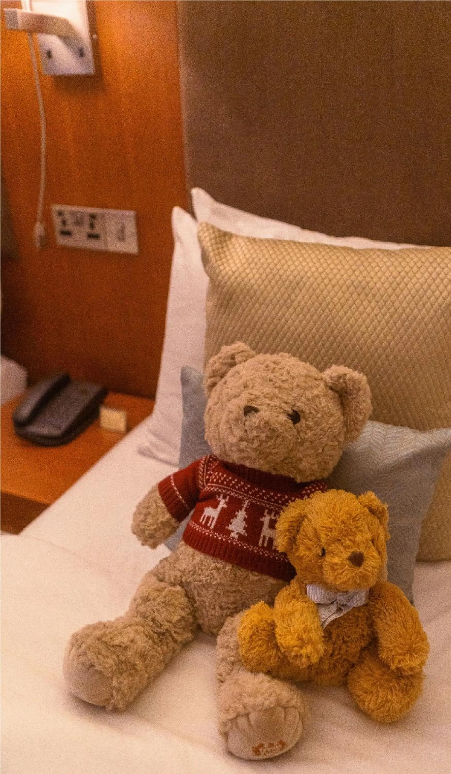 Bed in Uppercross House Hotel