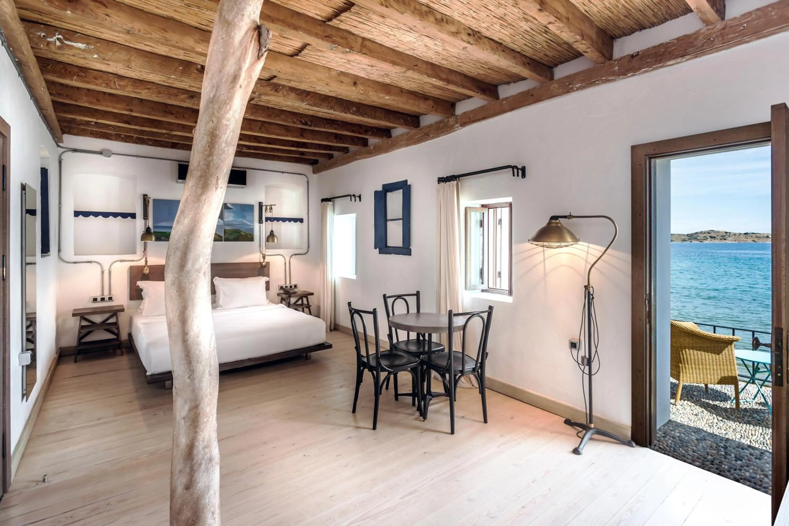 TV and multimedia, Bed in Flamm