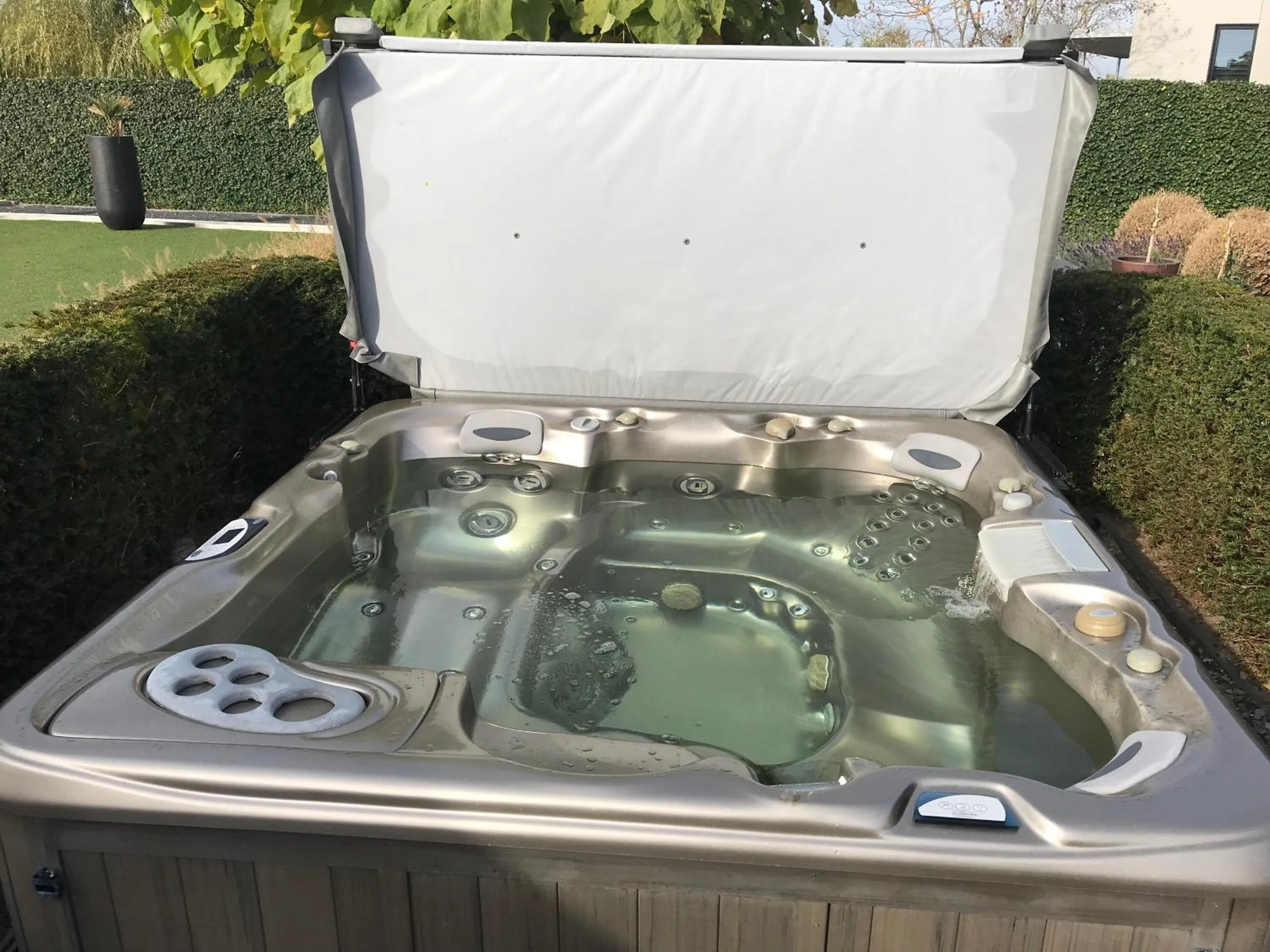 Hot Tub in WK12 Suite