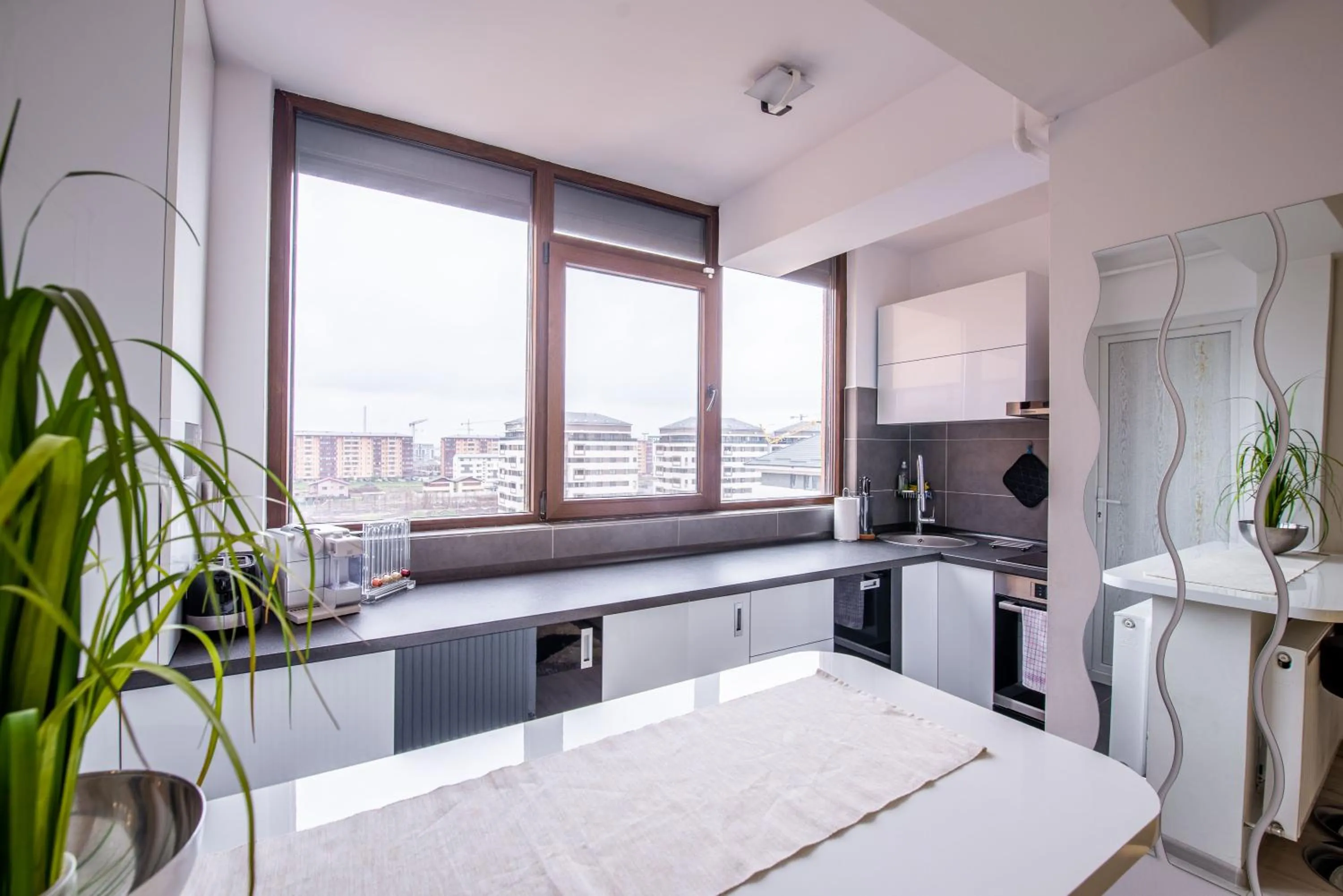 Kitchen or kitchenette in Luxury Two Room Apartment Residence Militari M3