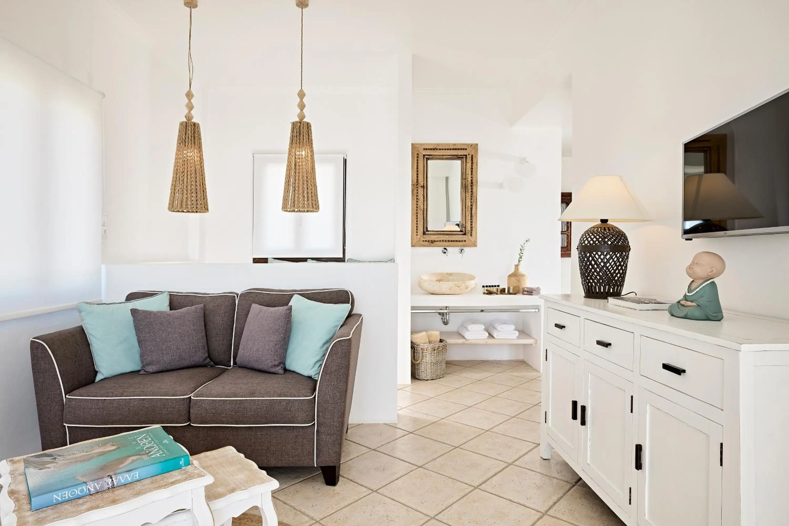 TV and multimedia in Santa Maria Village Resort & Spa