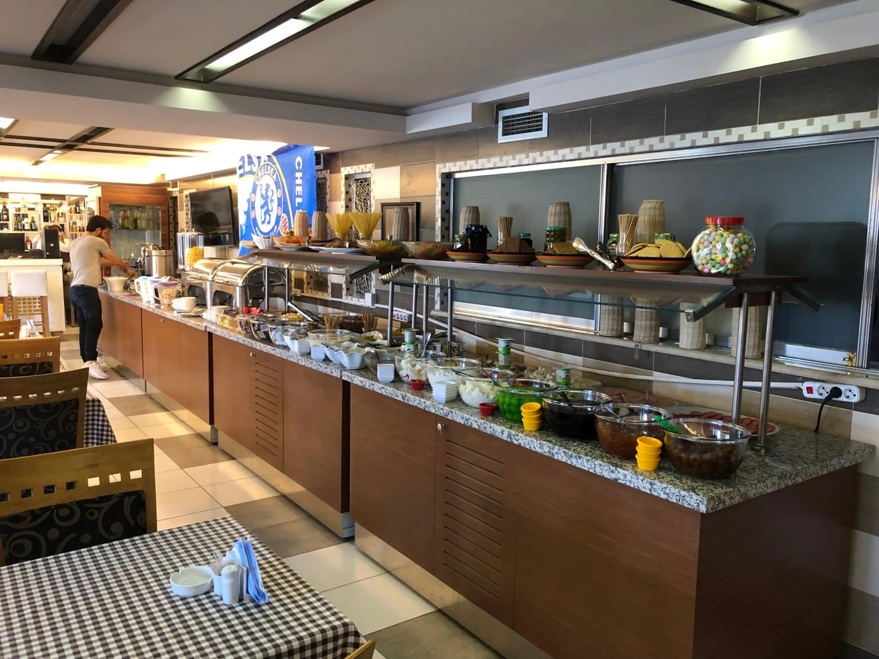 Buffet breakfast in Aysberq Resort