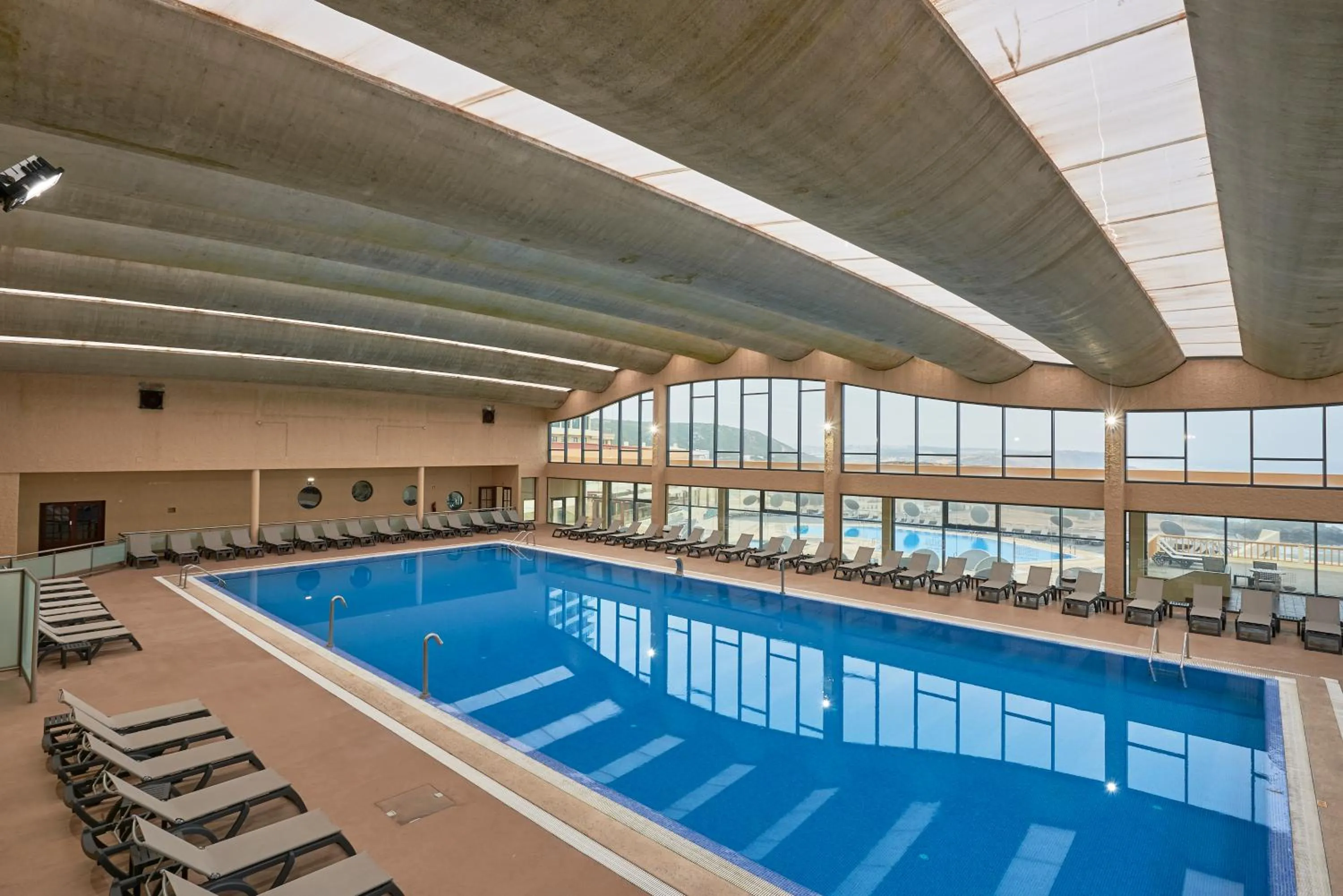 Swimming pool in Hotel Golf Mar