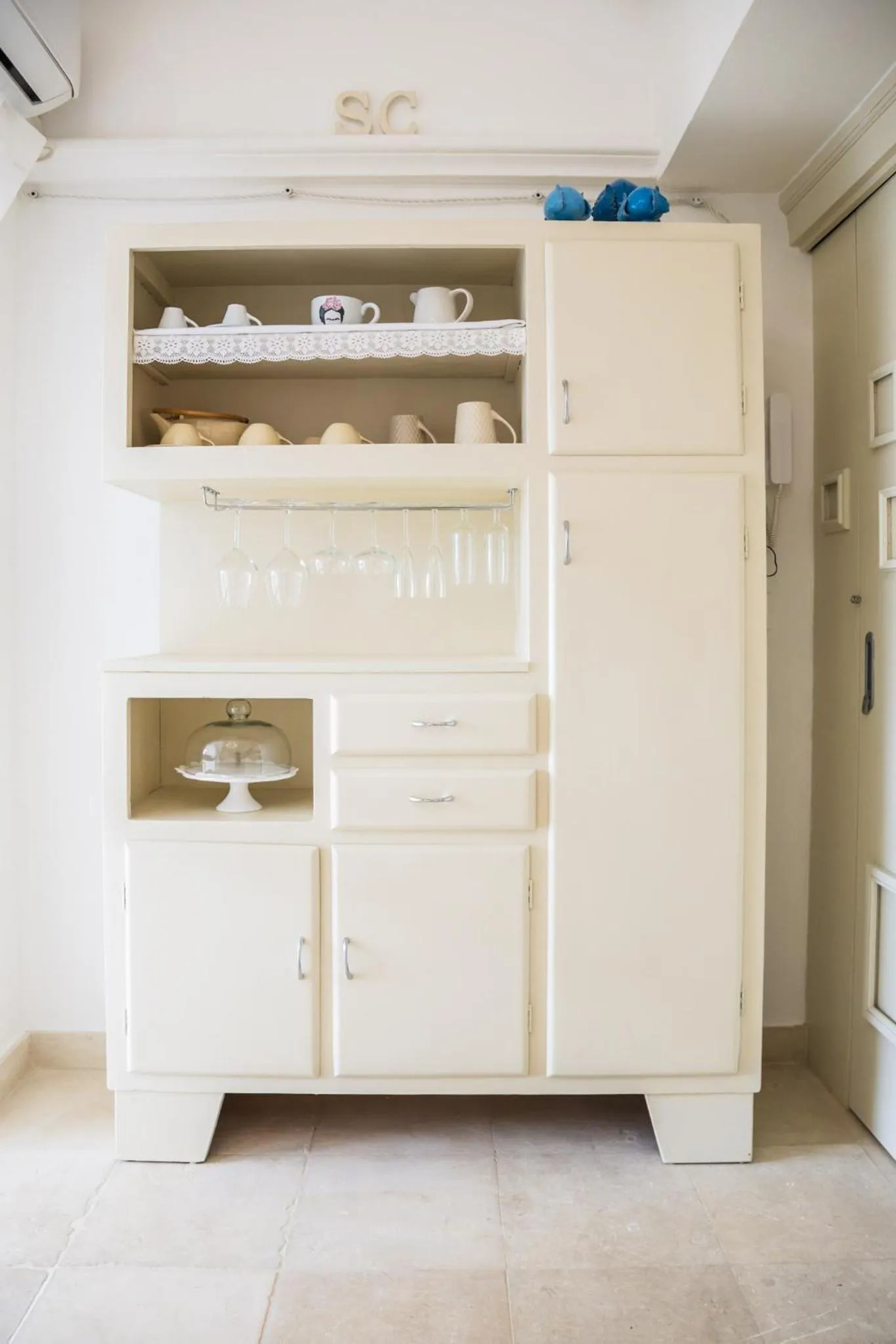 Kitchen or kitchenette in Sea Suites