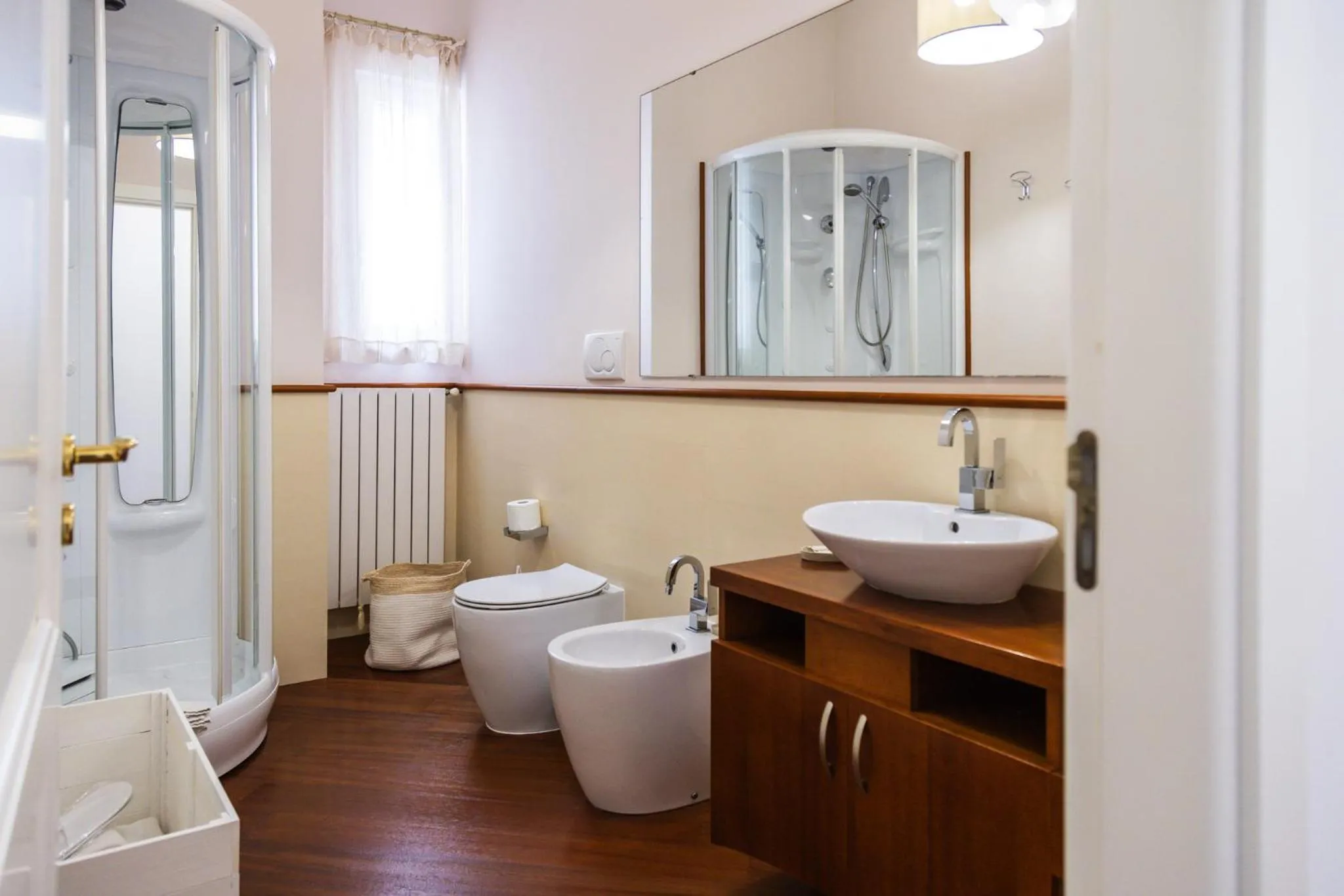 Shower in Sea Suites