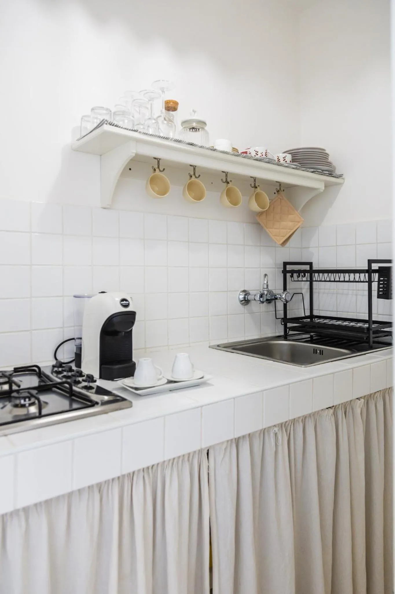 Kitchen or kitchenette in Sea Suites