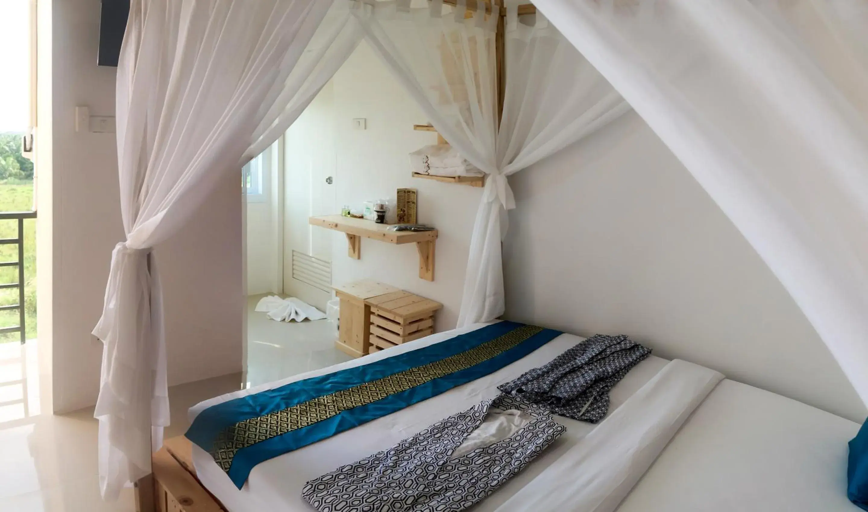 Deluxe Double Room with Balcony in Baan URT Suratthani Airport Hotel Deluxe Double Room with Balcony in Baan URT Suratthani Airport Hotel