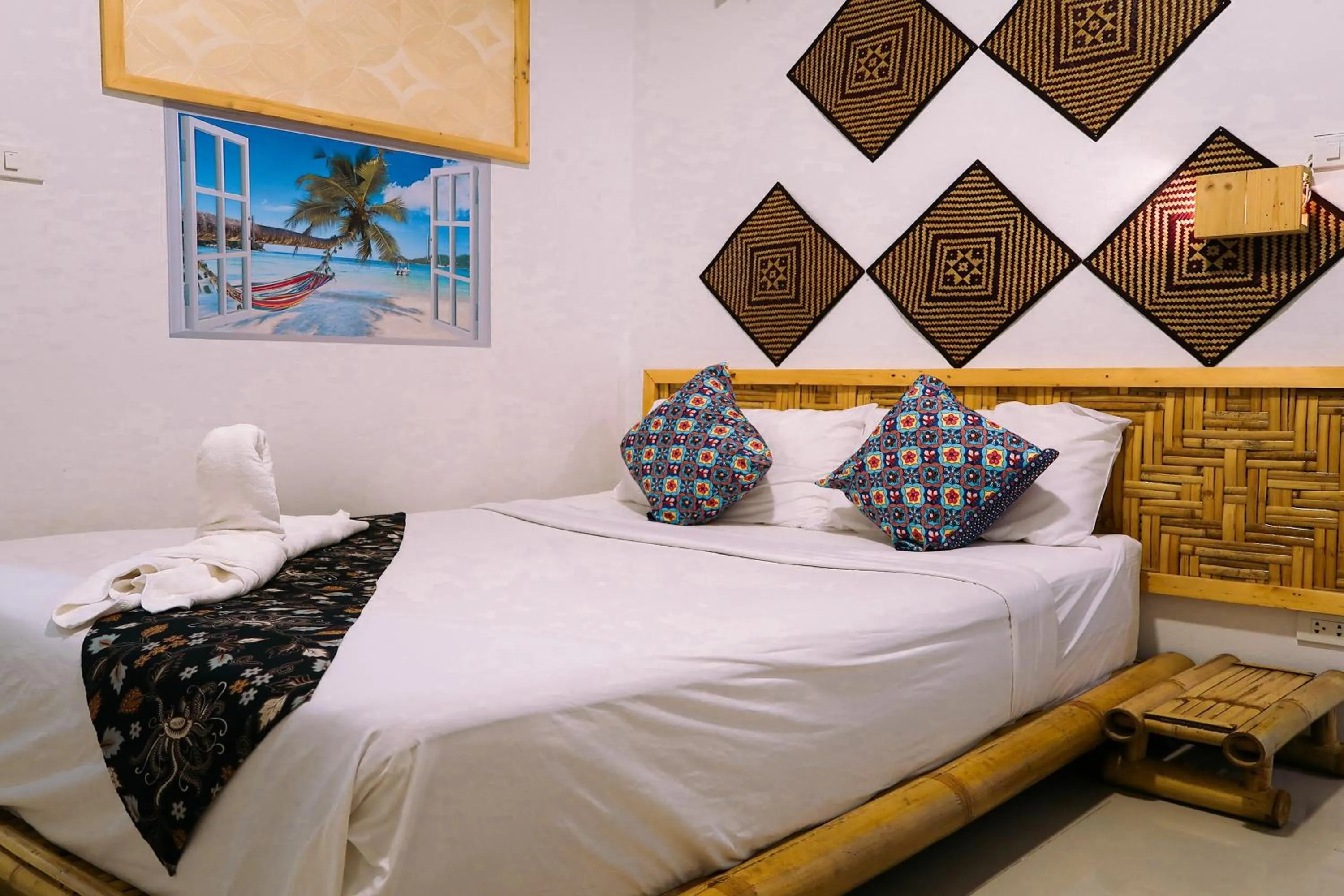 Bed in Baan URT Suratthani Airport Hotel