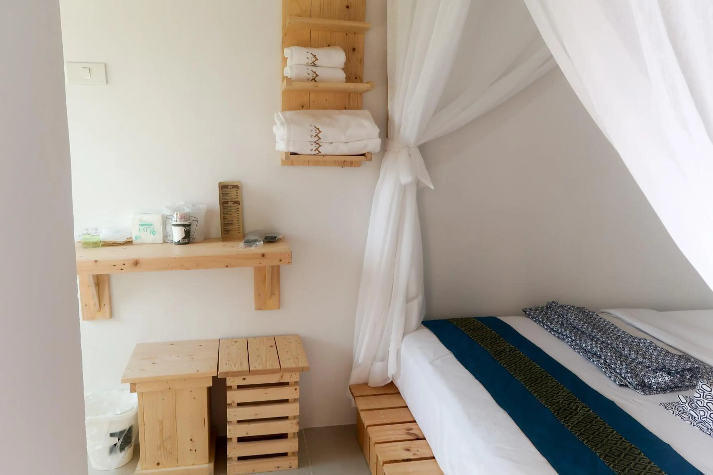 Bed in Baan URT Suratthani Airport Hotel