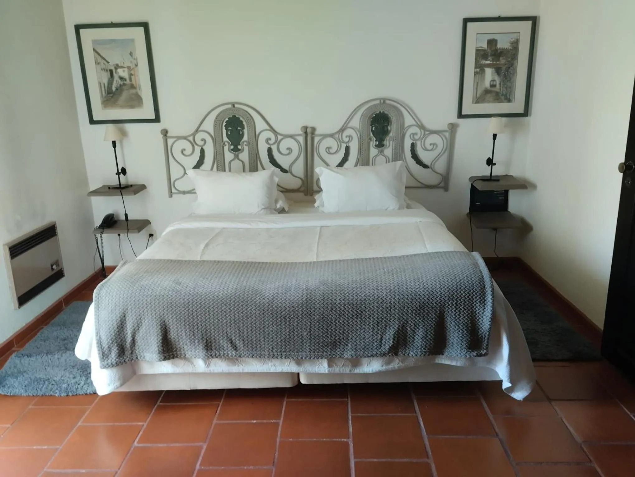 Bed in The Literary Man Obidos Hotel
