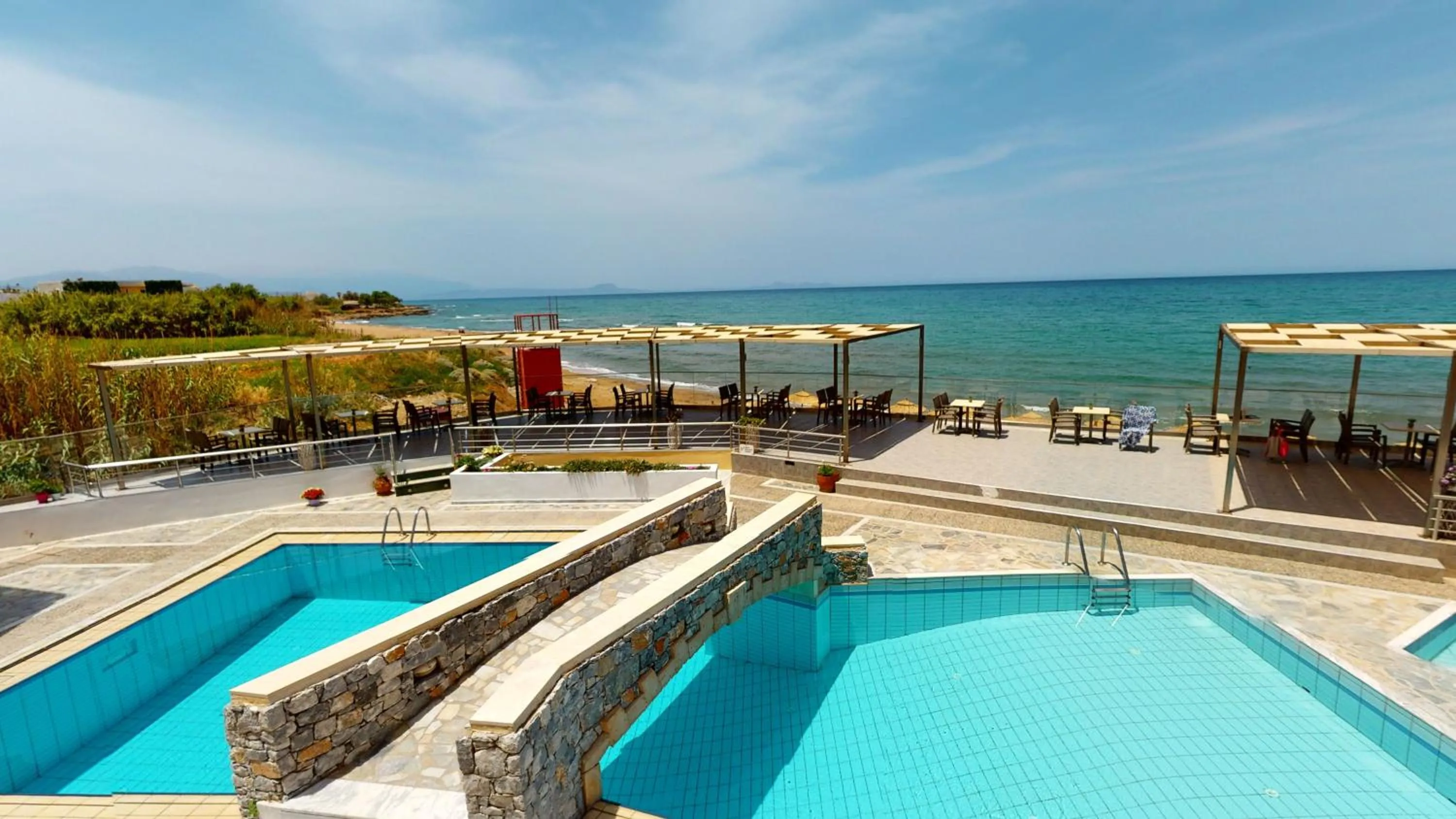 Pool view in Dedalos Beach Hotel