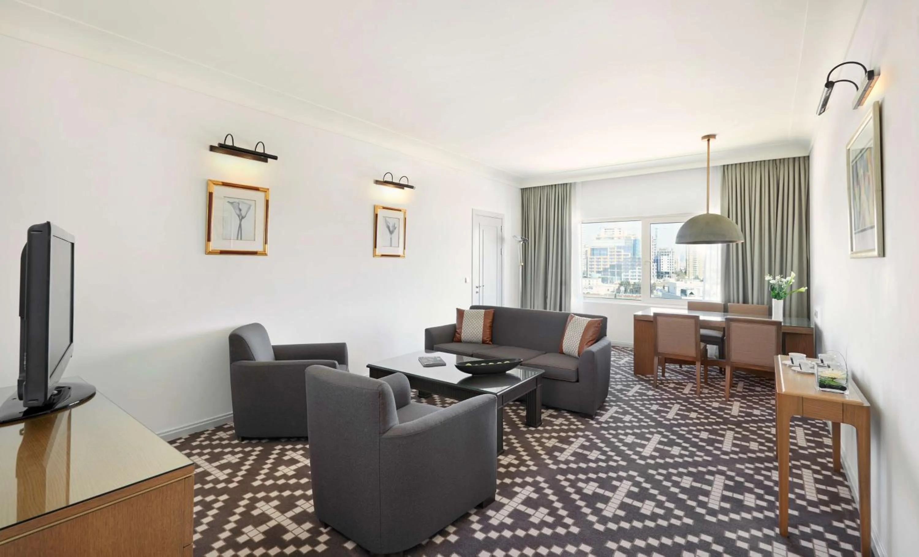 Photo of the whole room in Hyatt Regency Baku