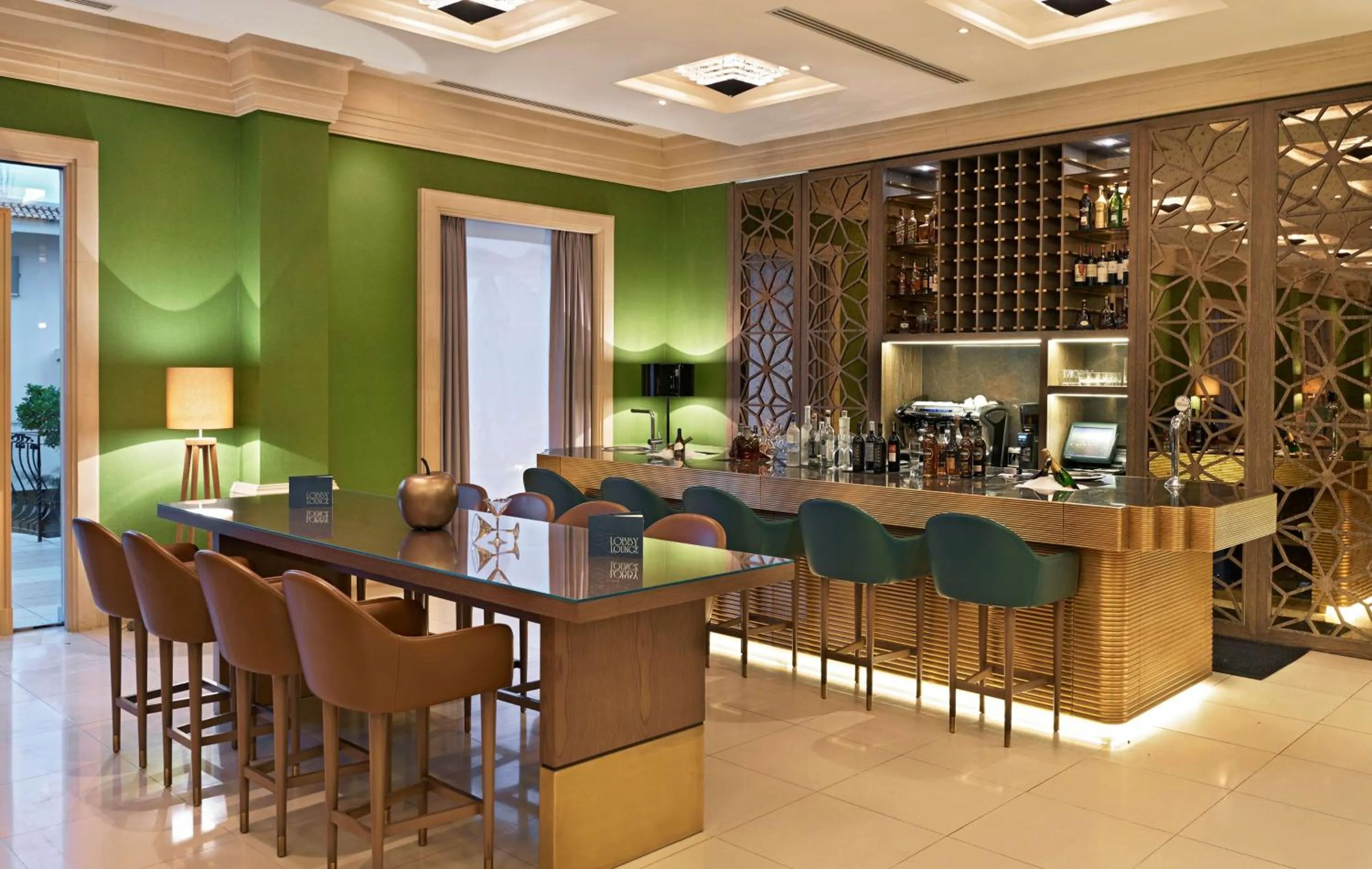 Lounge or bar in Hyatt Regency Baku