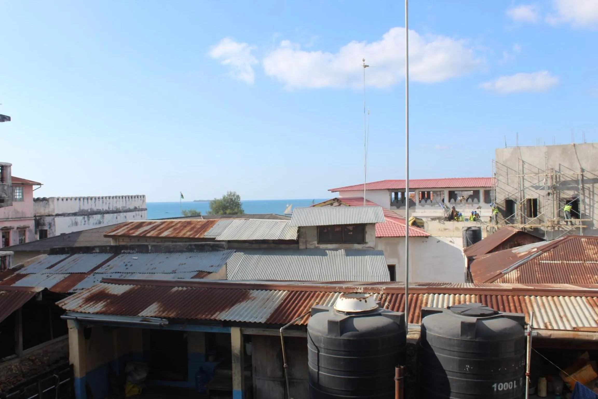 City view in Bottoms Up