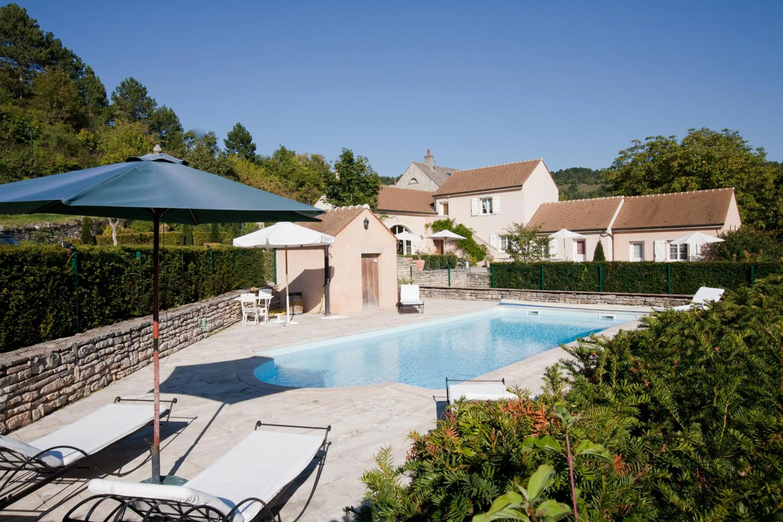 Property building in Domaine De La Combotte