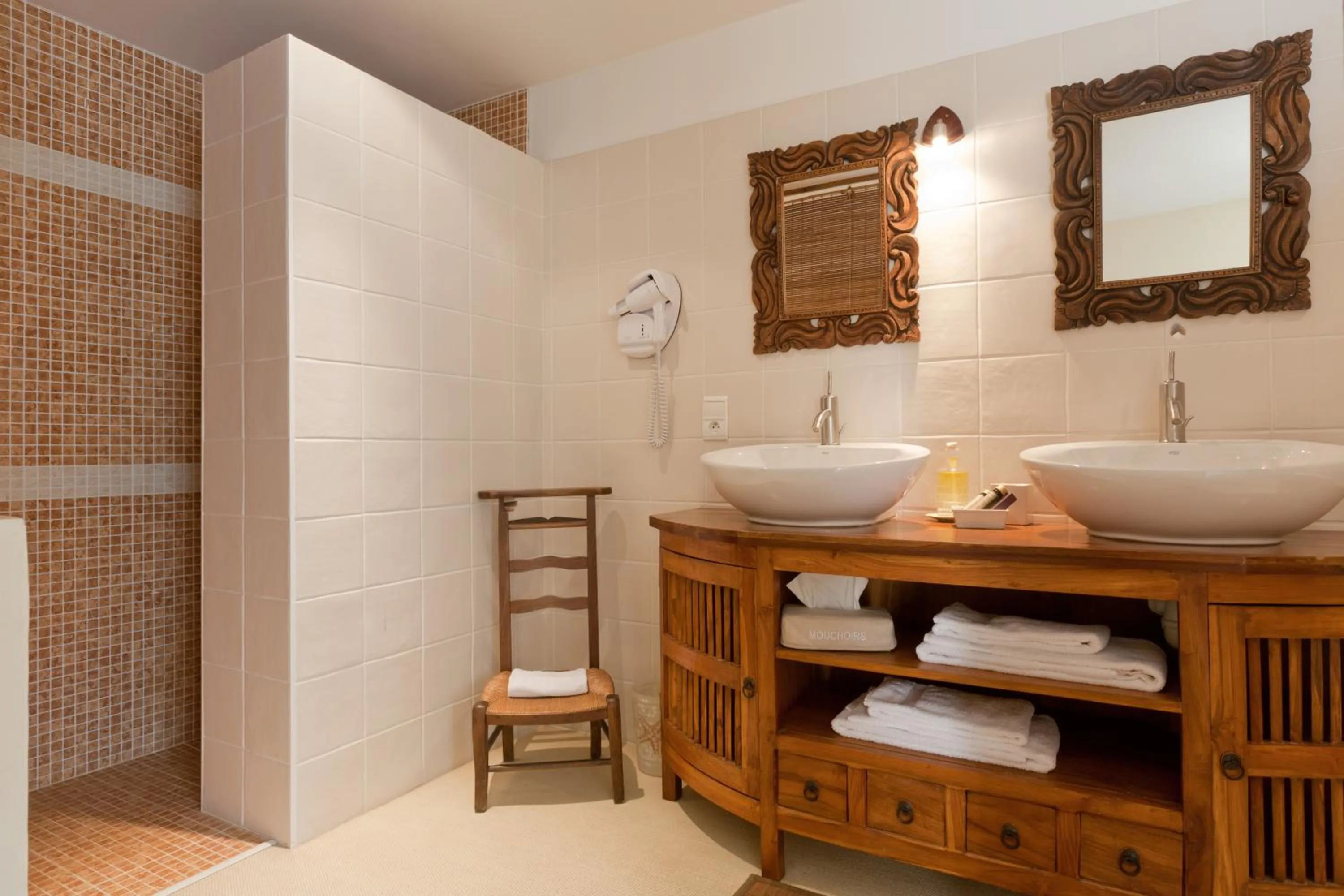 Bed in Domaine De La Combotte