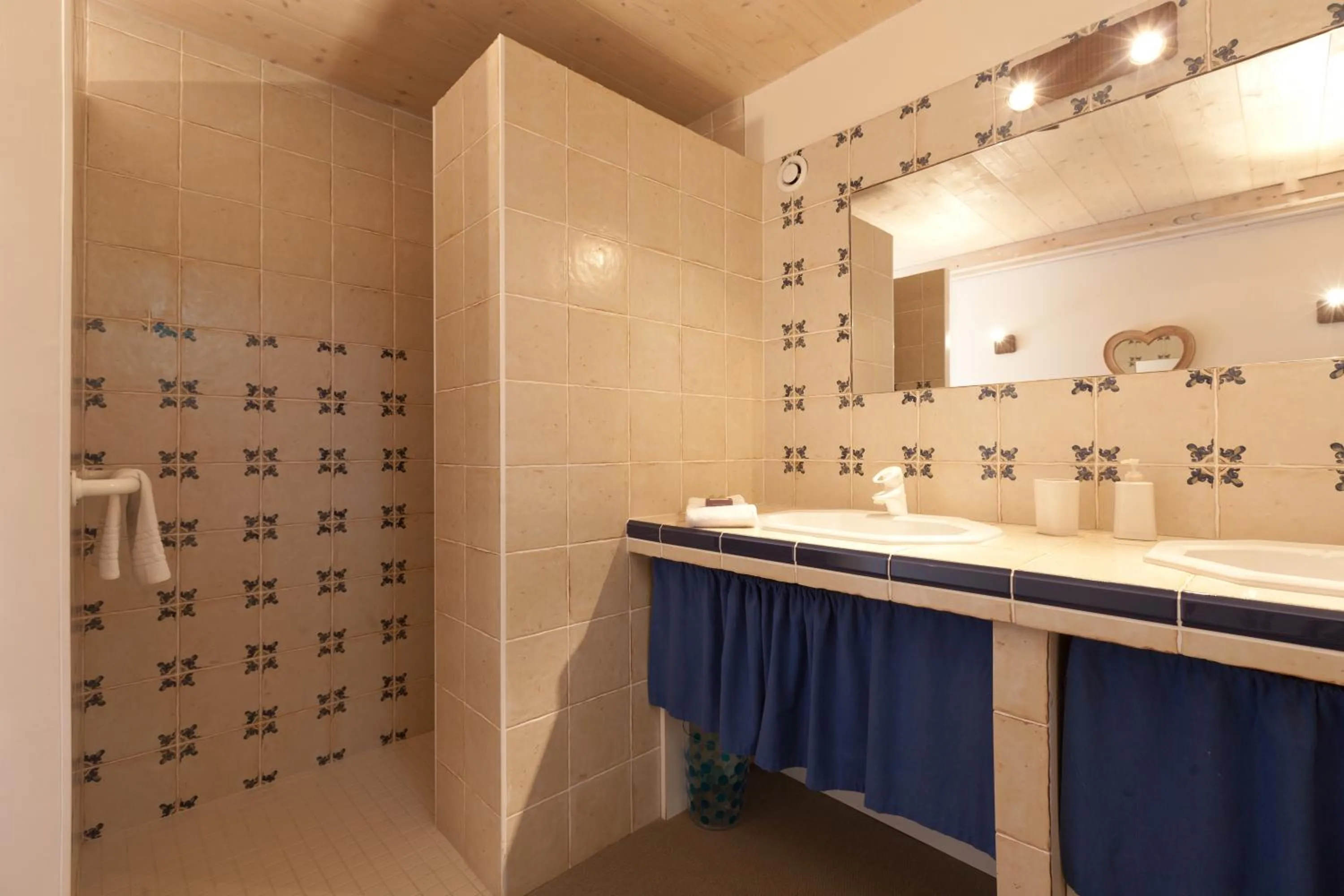 Domaine De La Combotte