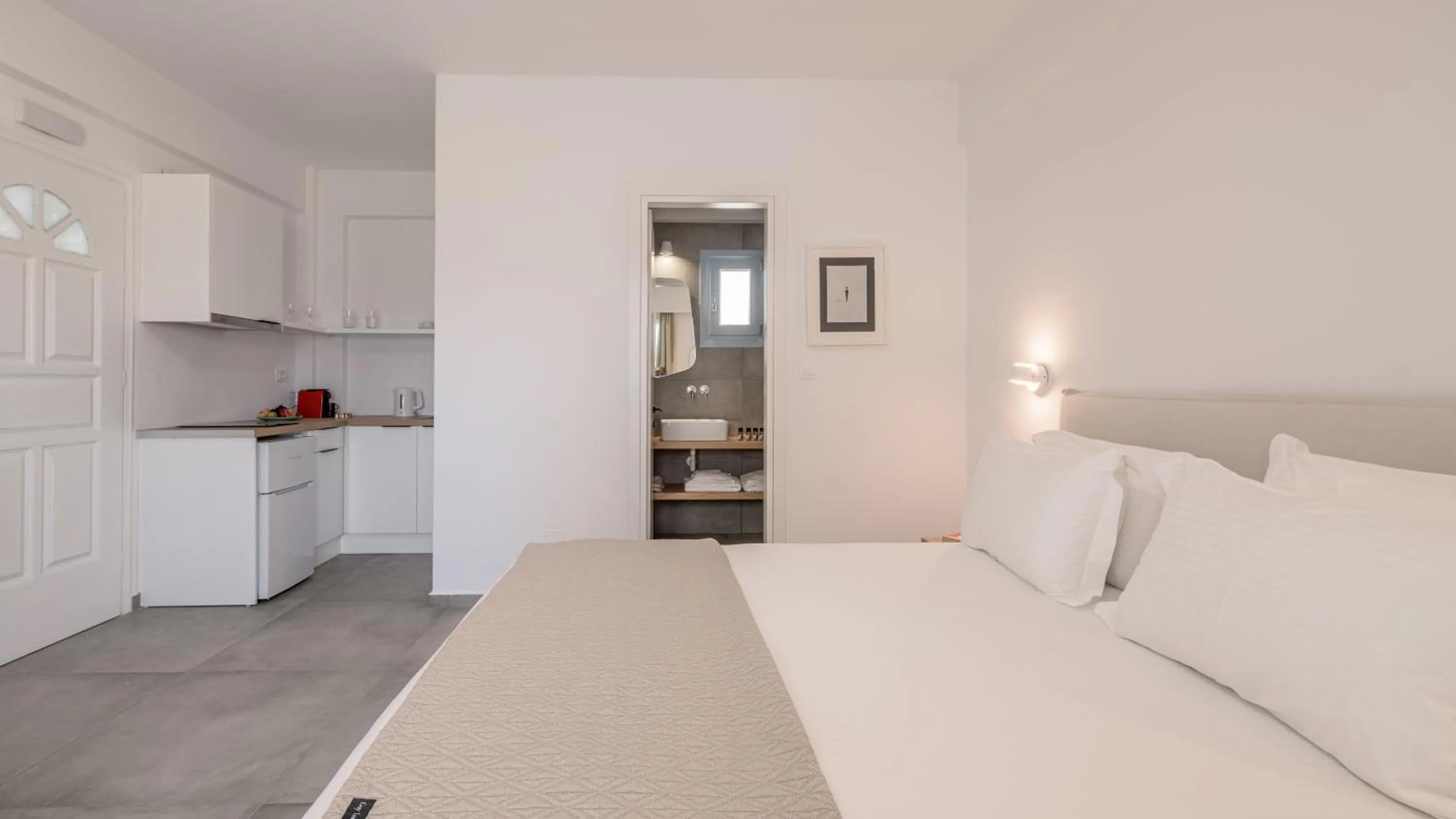 Bed in Hotel Ippocampos Studios