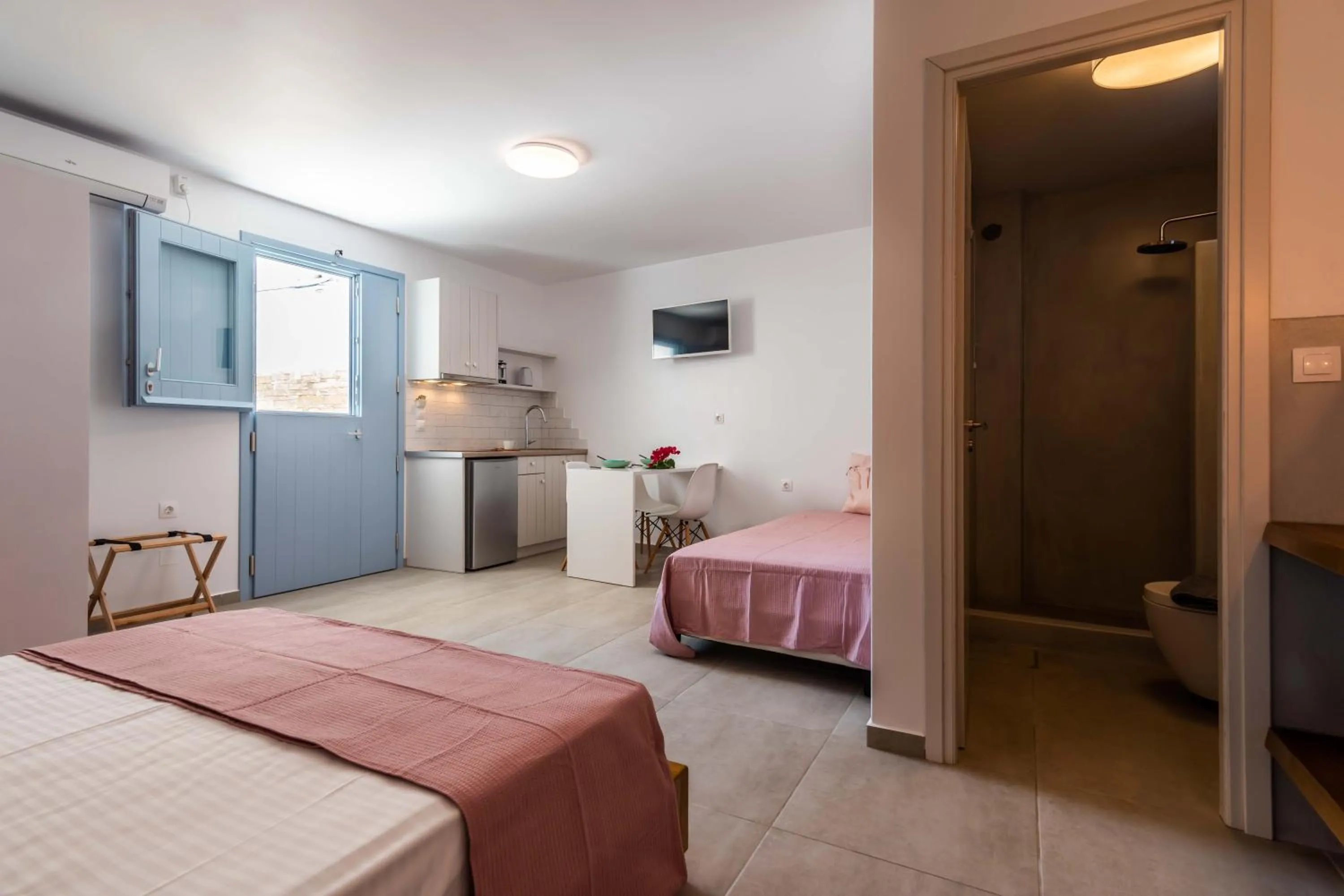 Bed in Hotel Ippocampos Studios