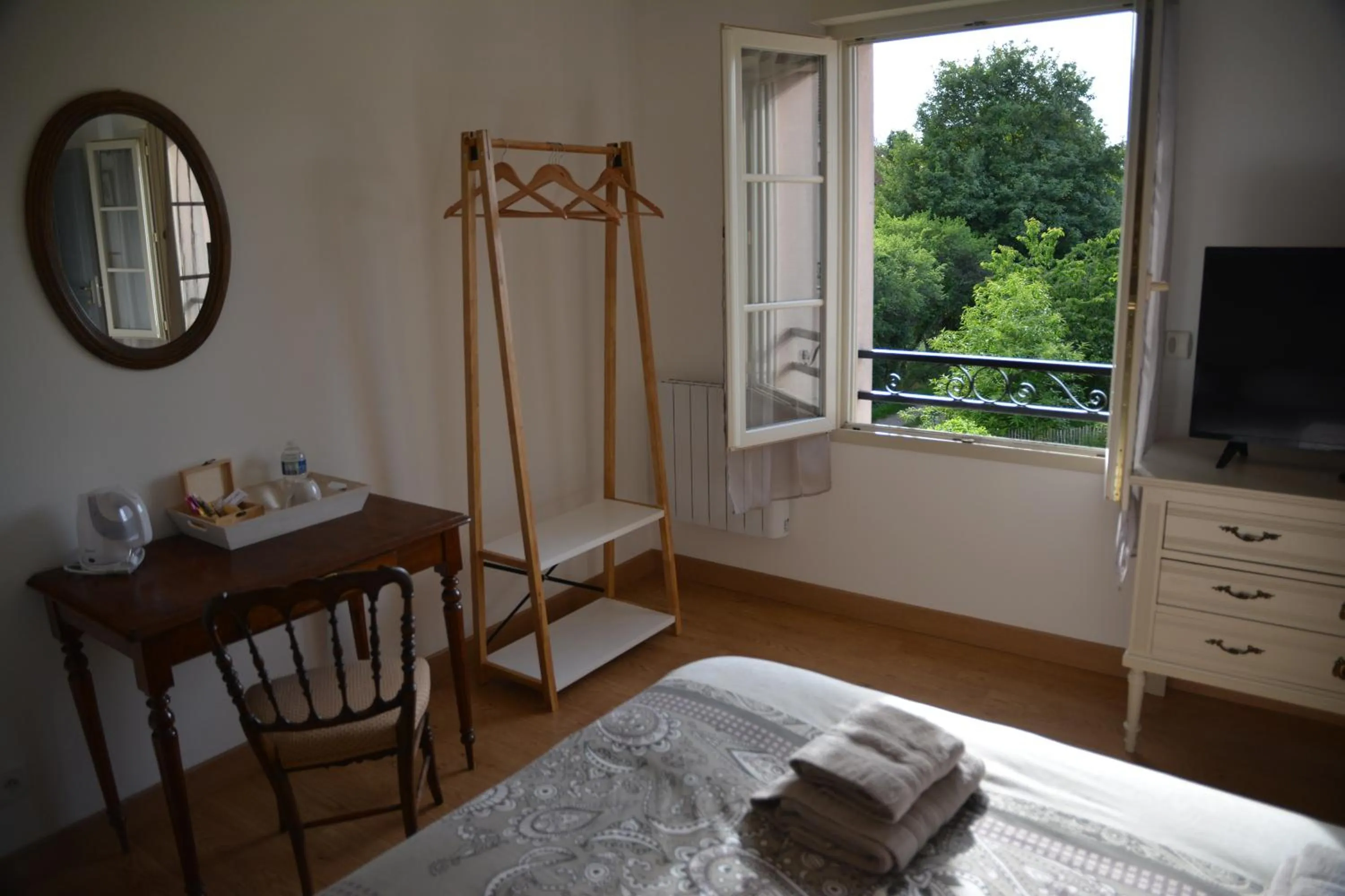 Bed in la maison du saussoy