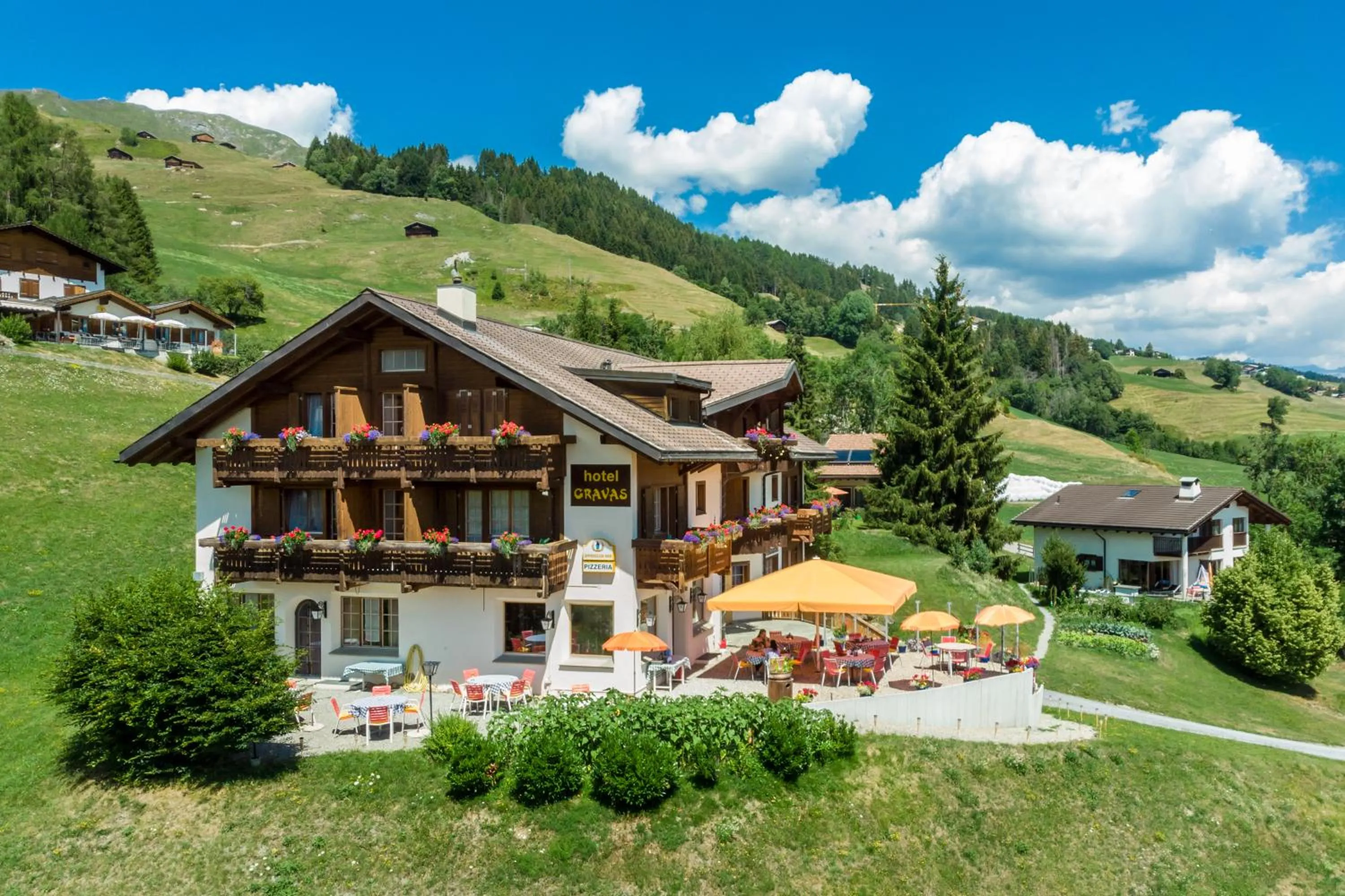 Restaurant/places to eat in Hotel Gravas Lodge - Das Hotel für Gäste mit Hund