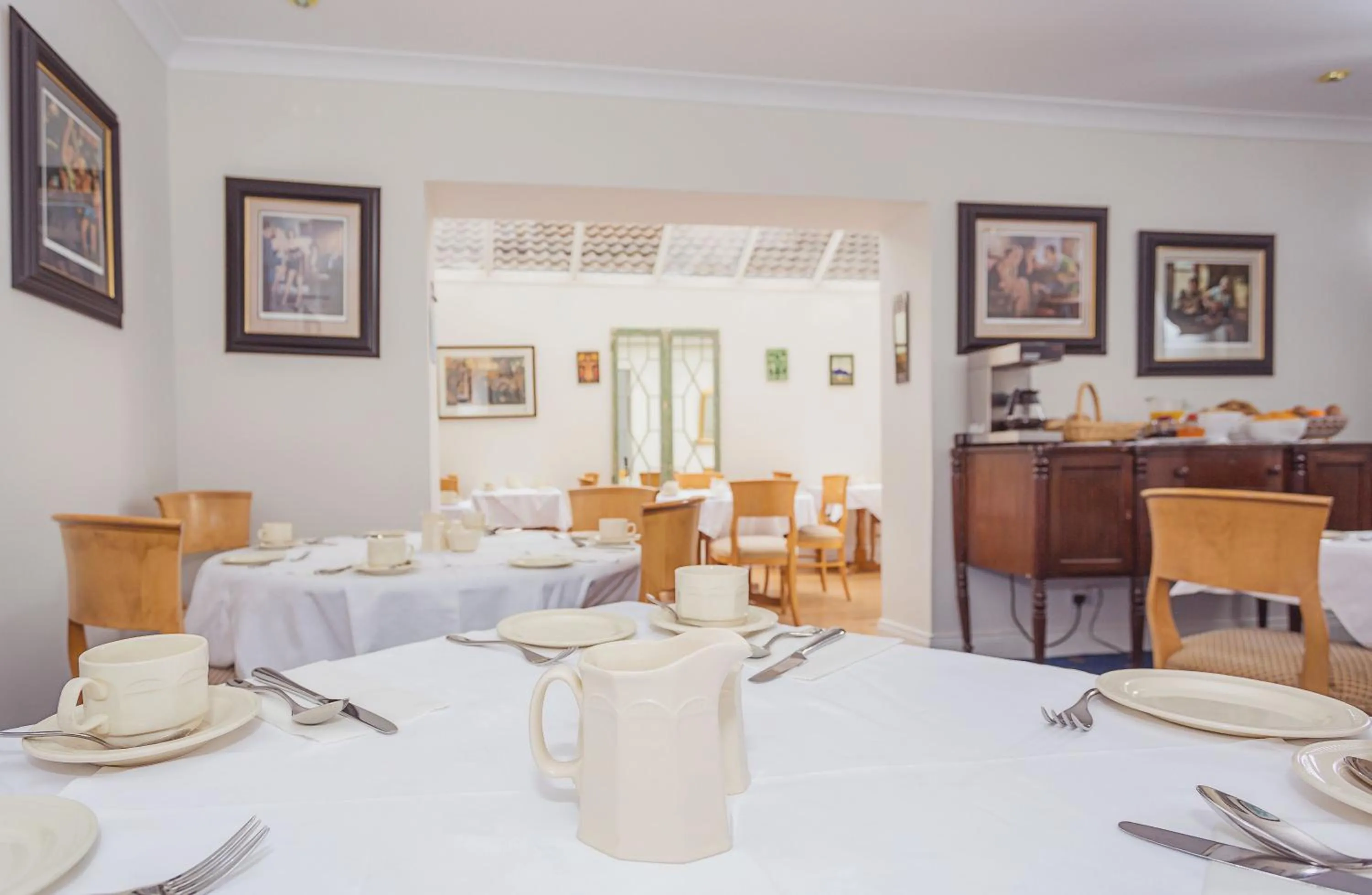 Continental breakfast in Abbey Lodge