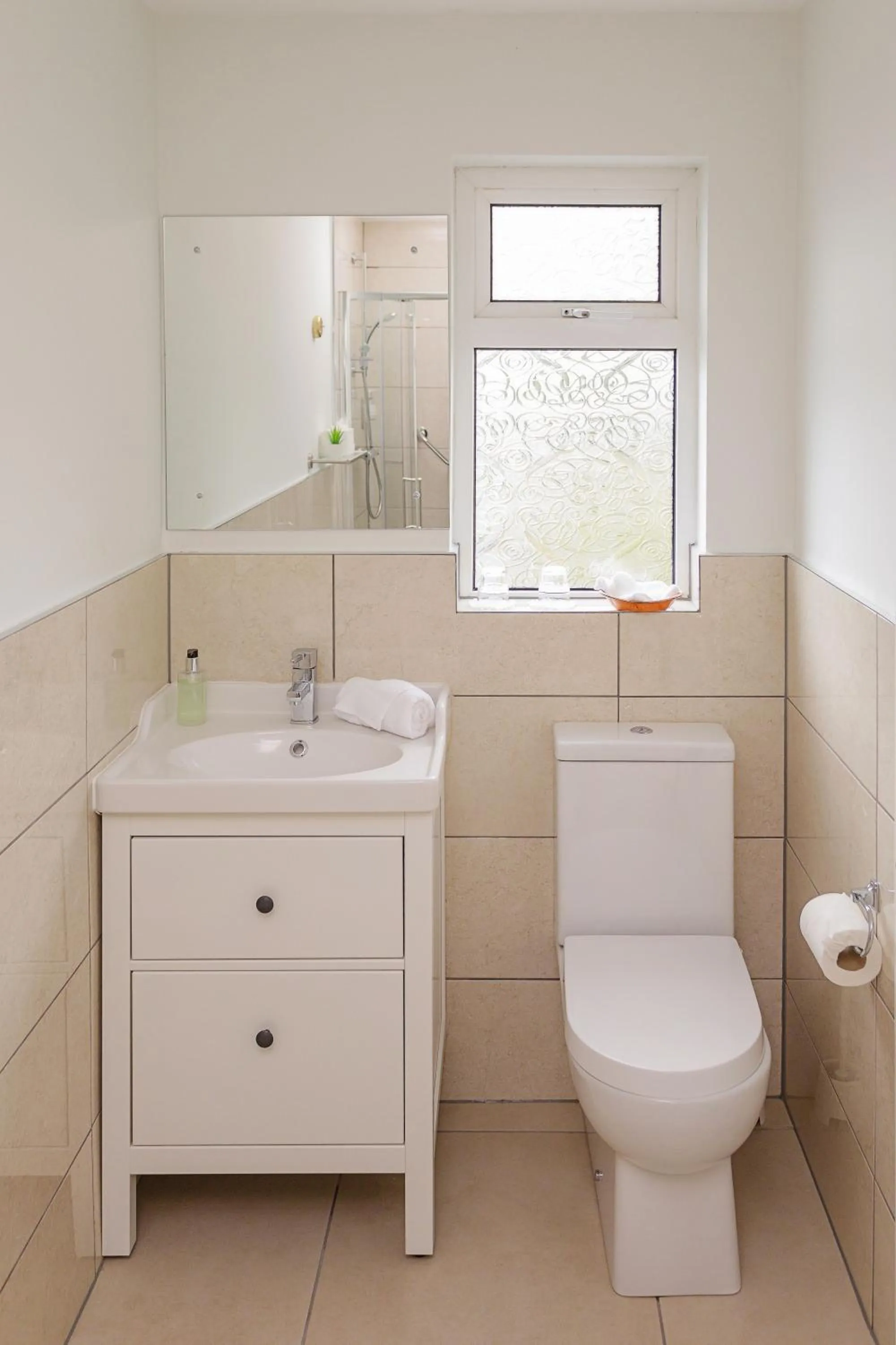 Bathroom in Abbey Lodge