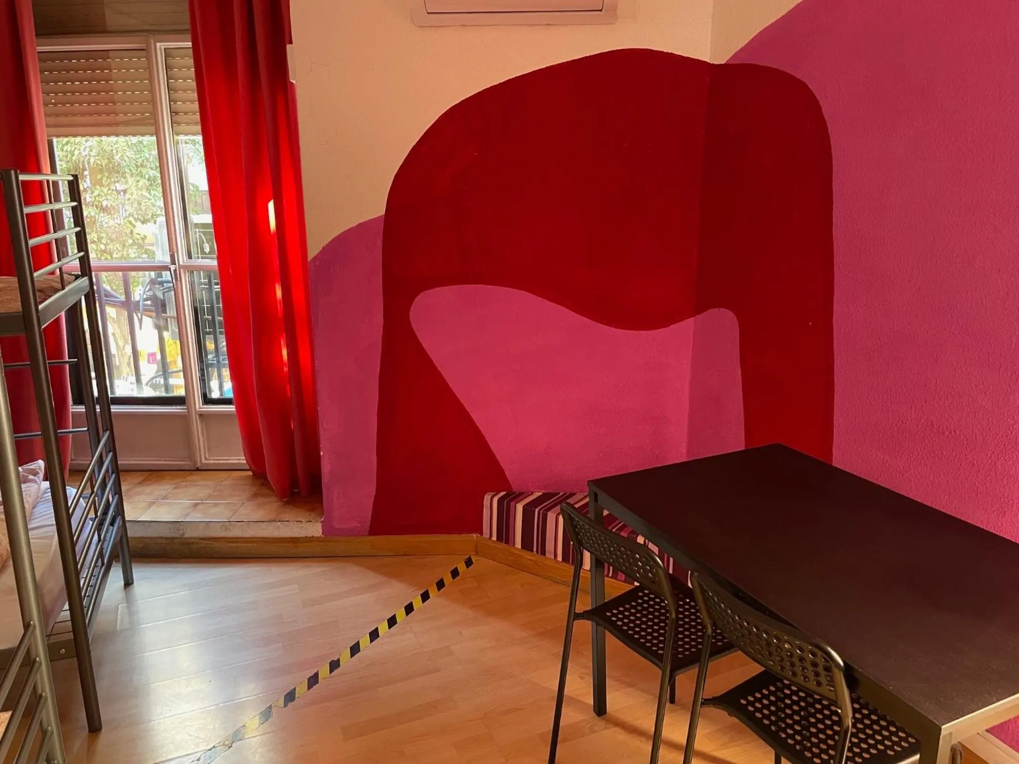 Seating area in Bed Madrid Rooms by Bossh! Hotels