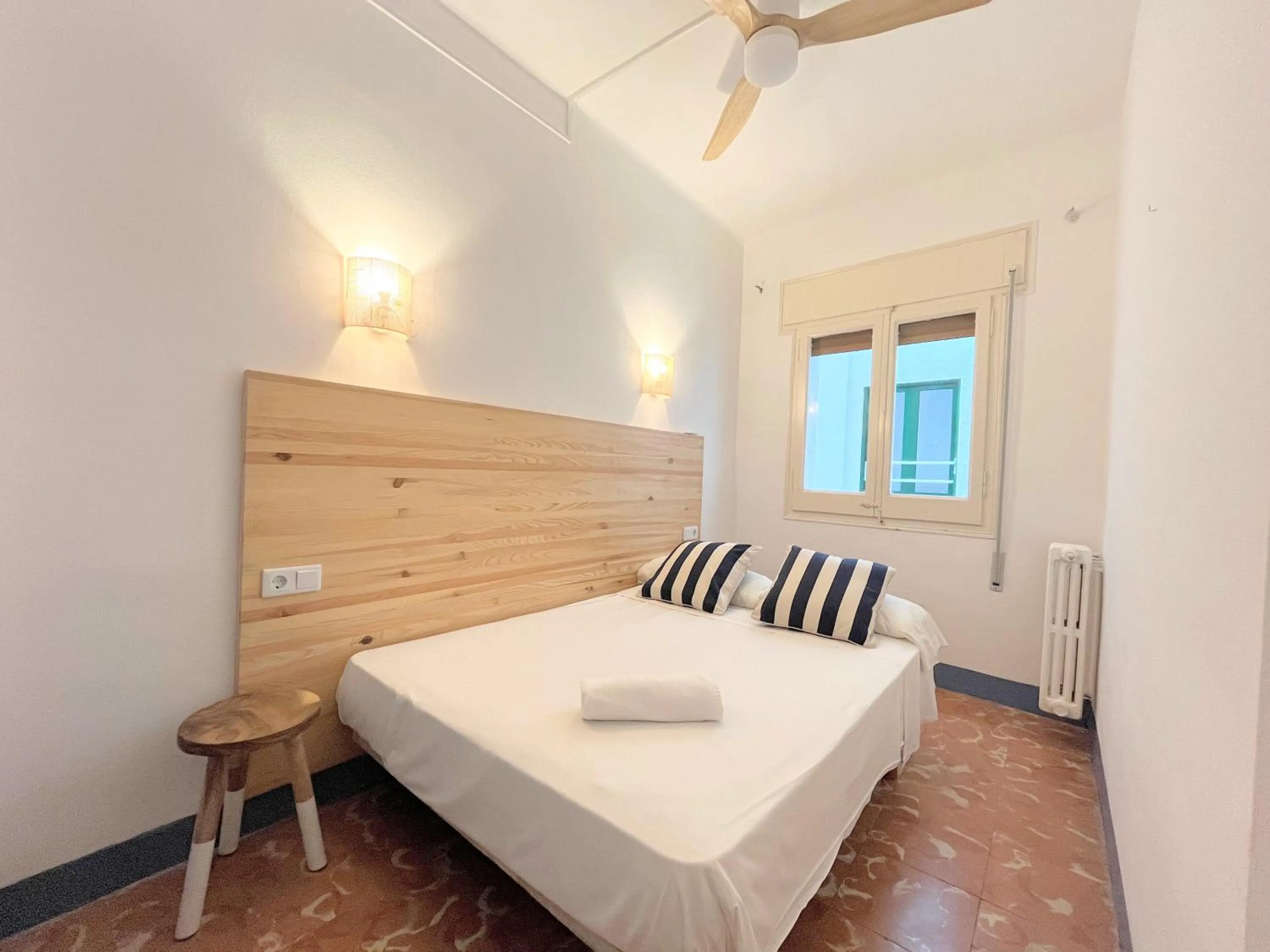 Bedroom, Bed in Hotel Casa Mas