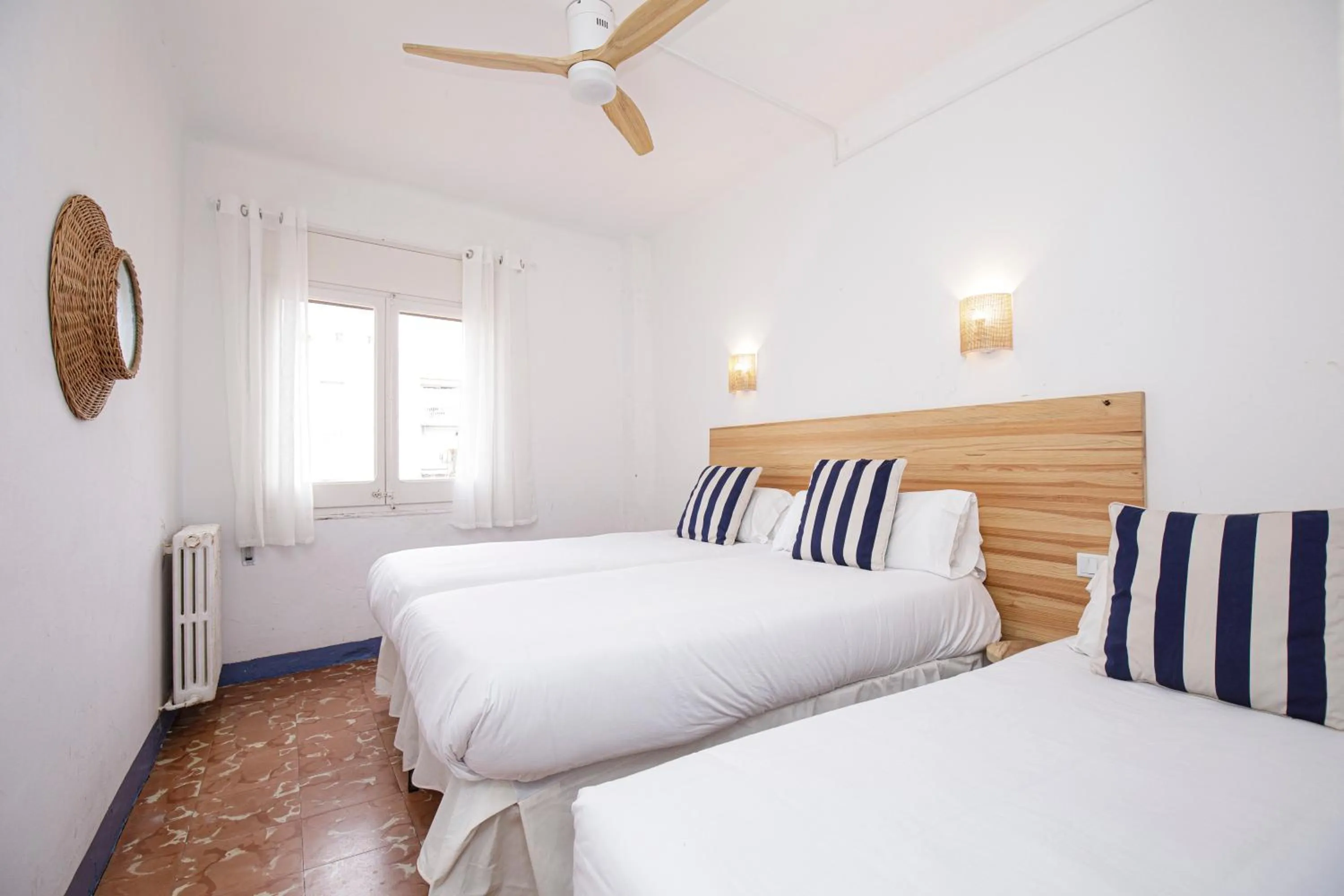 Bedroom, Bed in Hotel Casa Mas