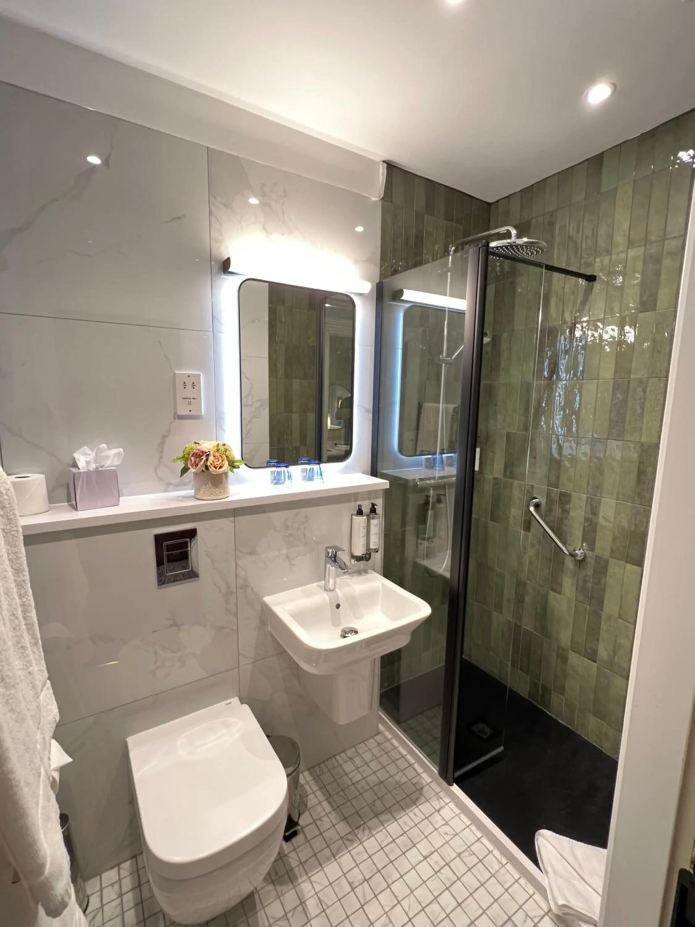 Waterloo Town House & Suites