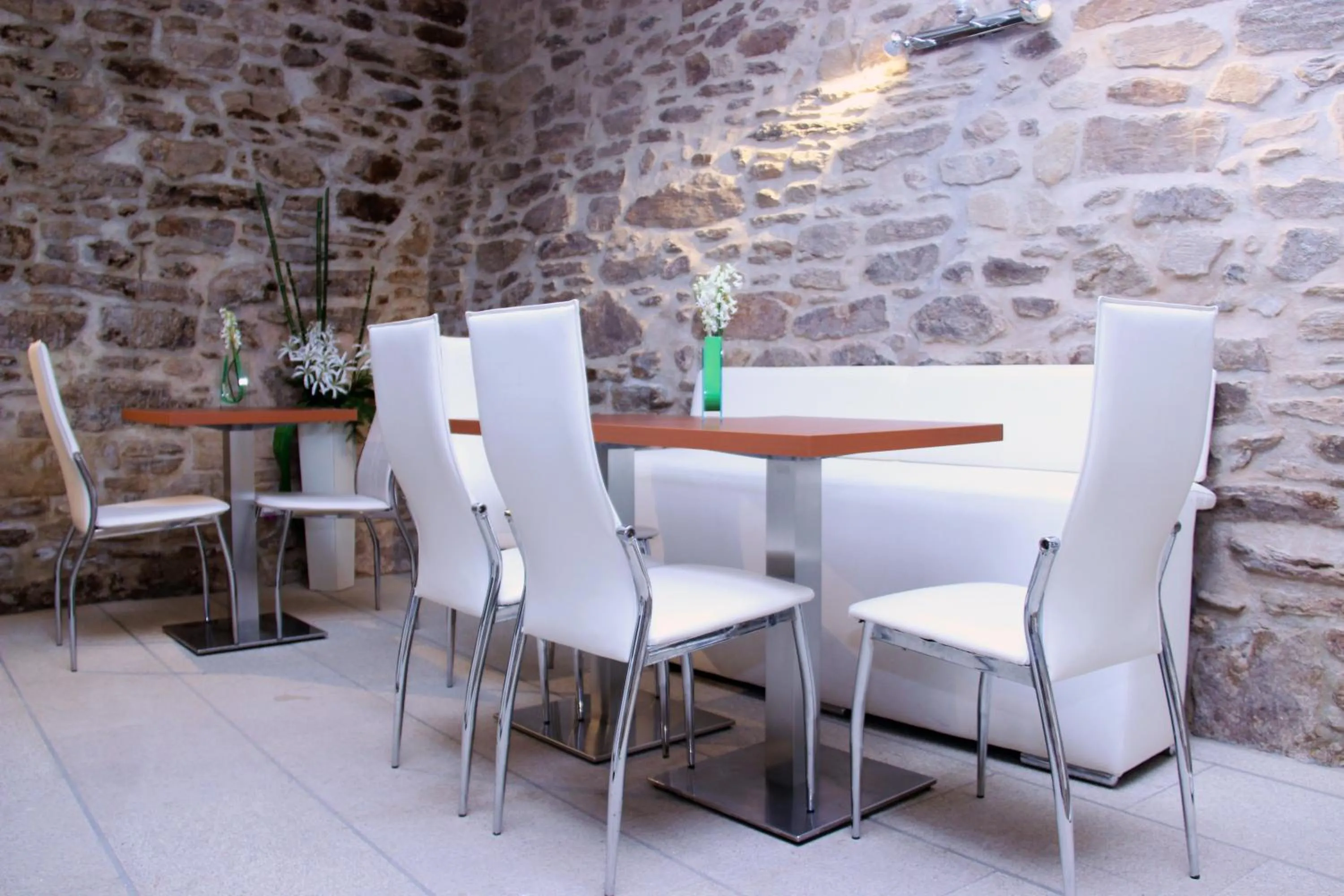 Property building in Hotel Montenegro Compostela