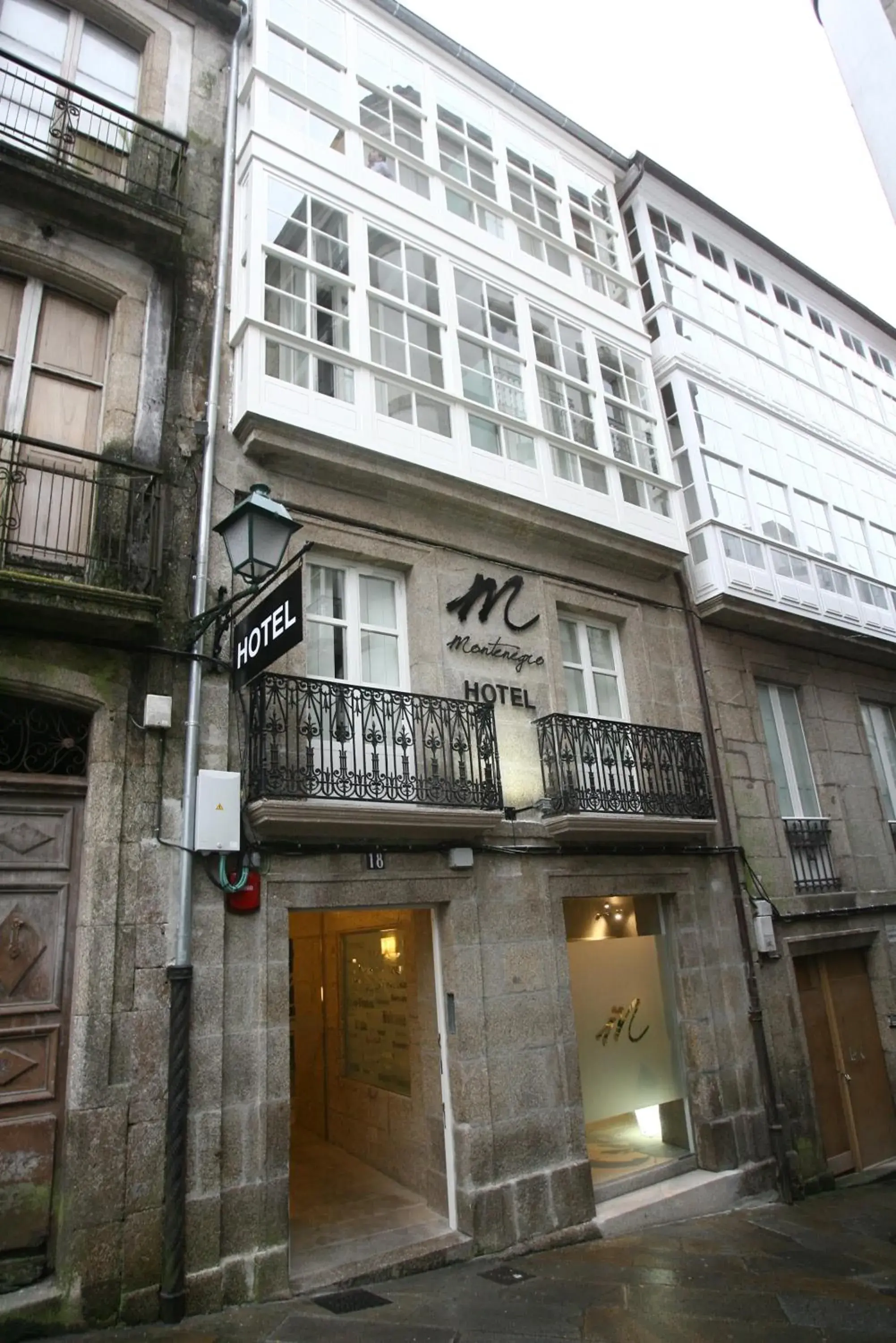 Twin Room in Hotel Montenegro Compostela Twin Room in Hotel Montenegro Compostela