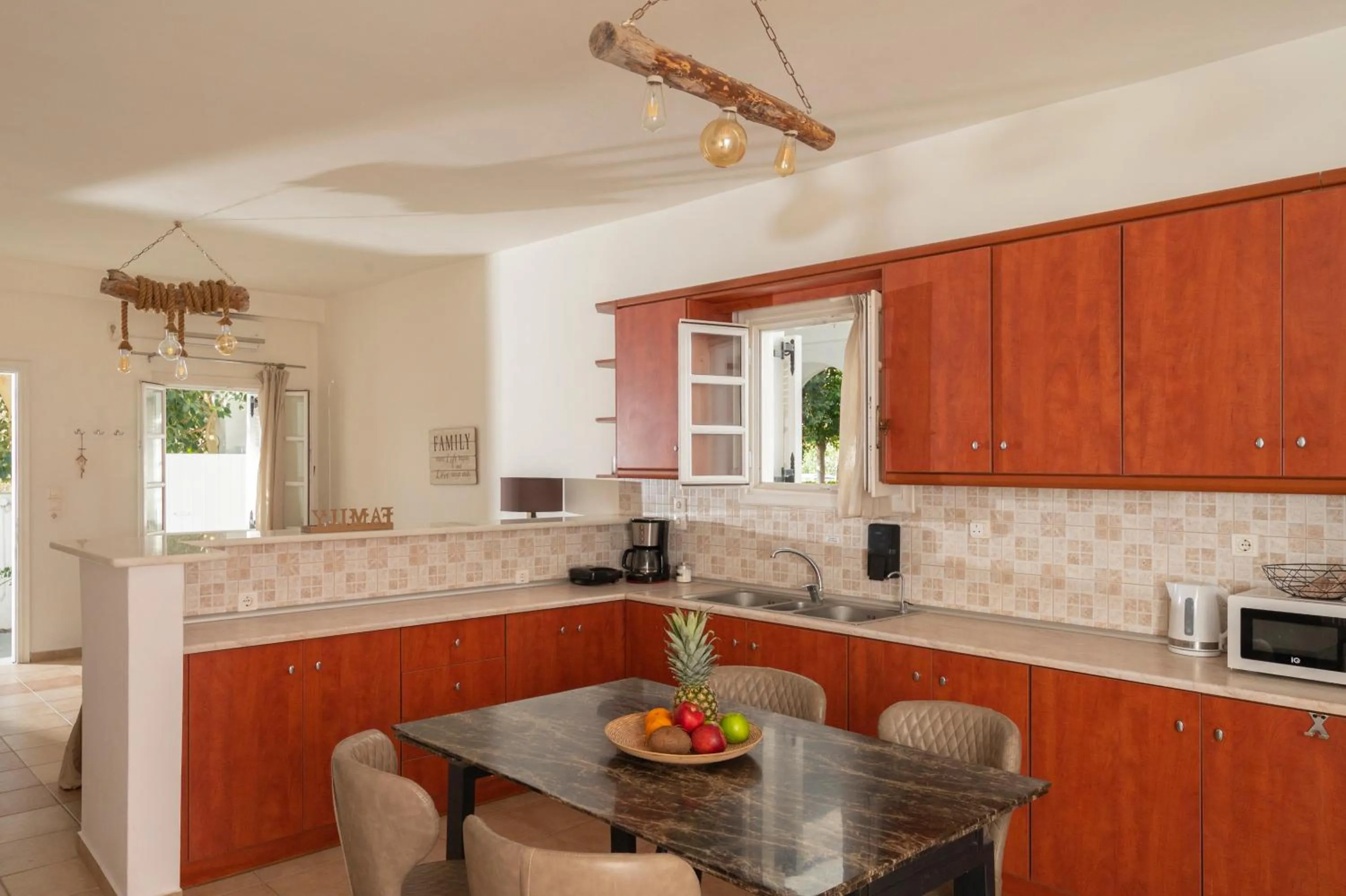 Kitchen or kitchenette in Loukas & Emma Eco Houses