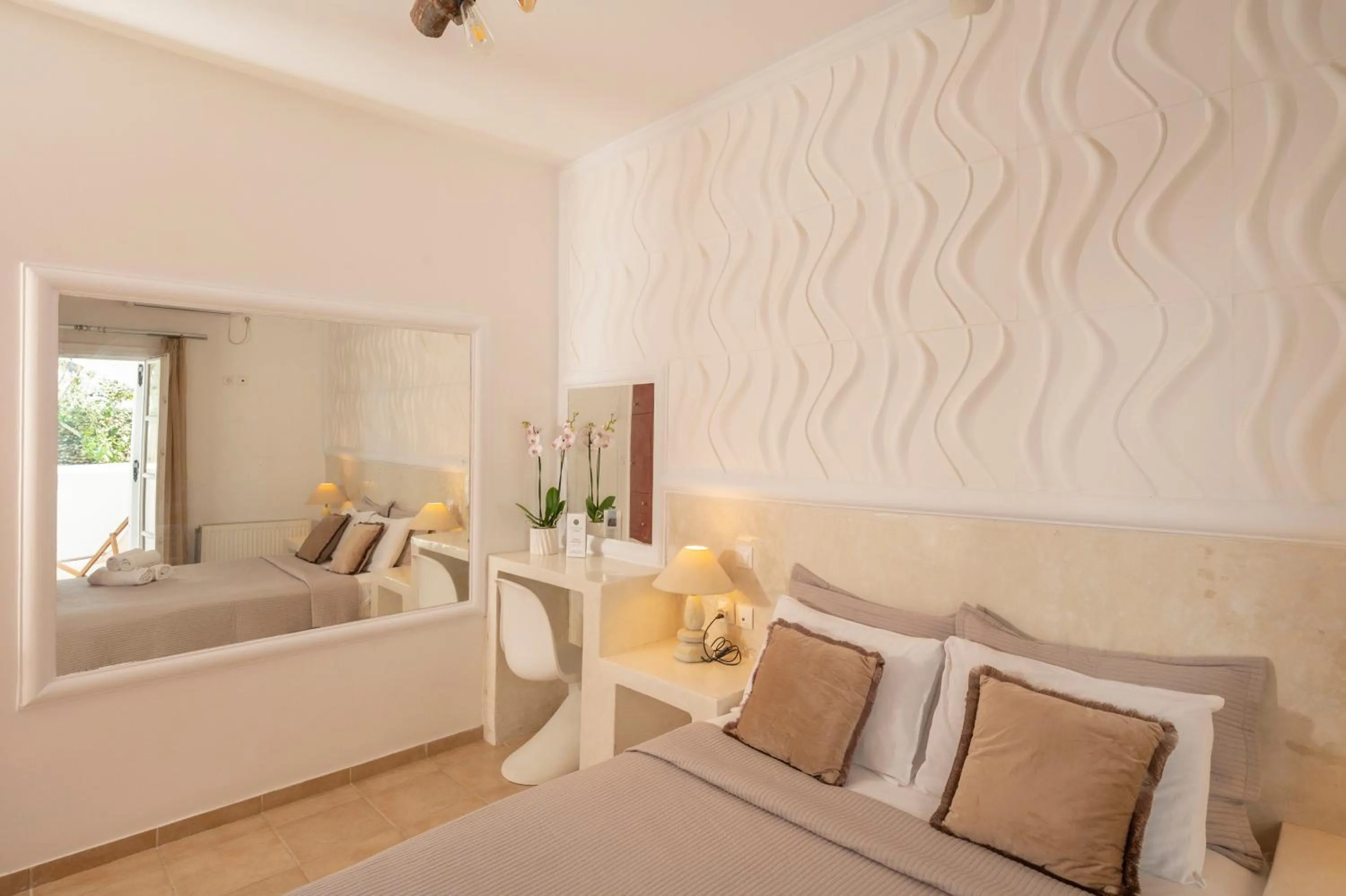 Bed in Loukas & Emma Eco Houses