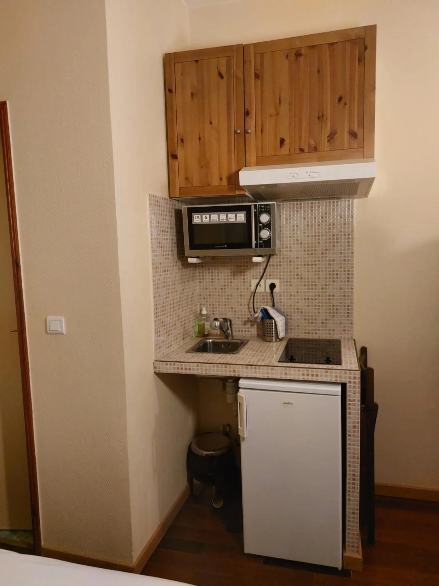 Kitchen or kitchenette in Résidence Molière Hôtel Paris Montrouge