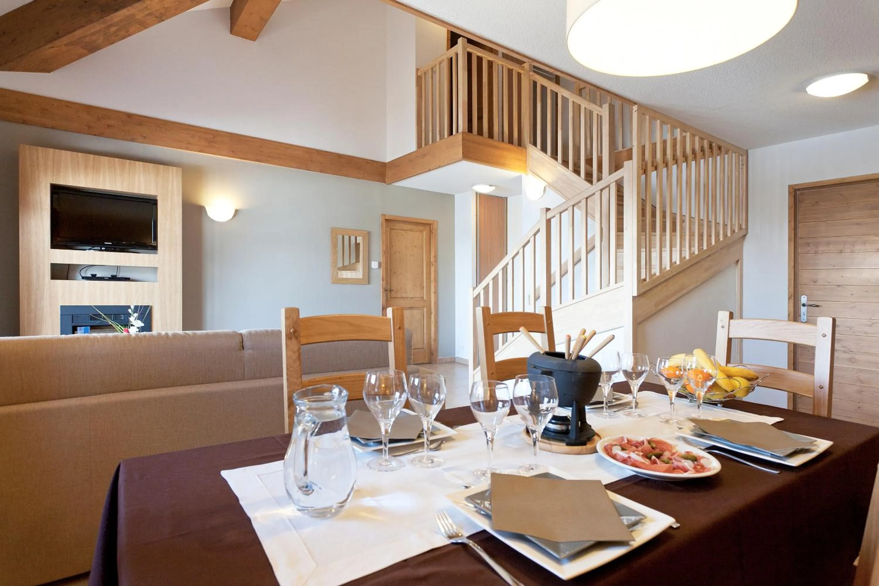 Dining area in Résidence Club MMV L'Étoile des Cimes