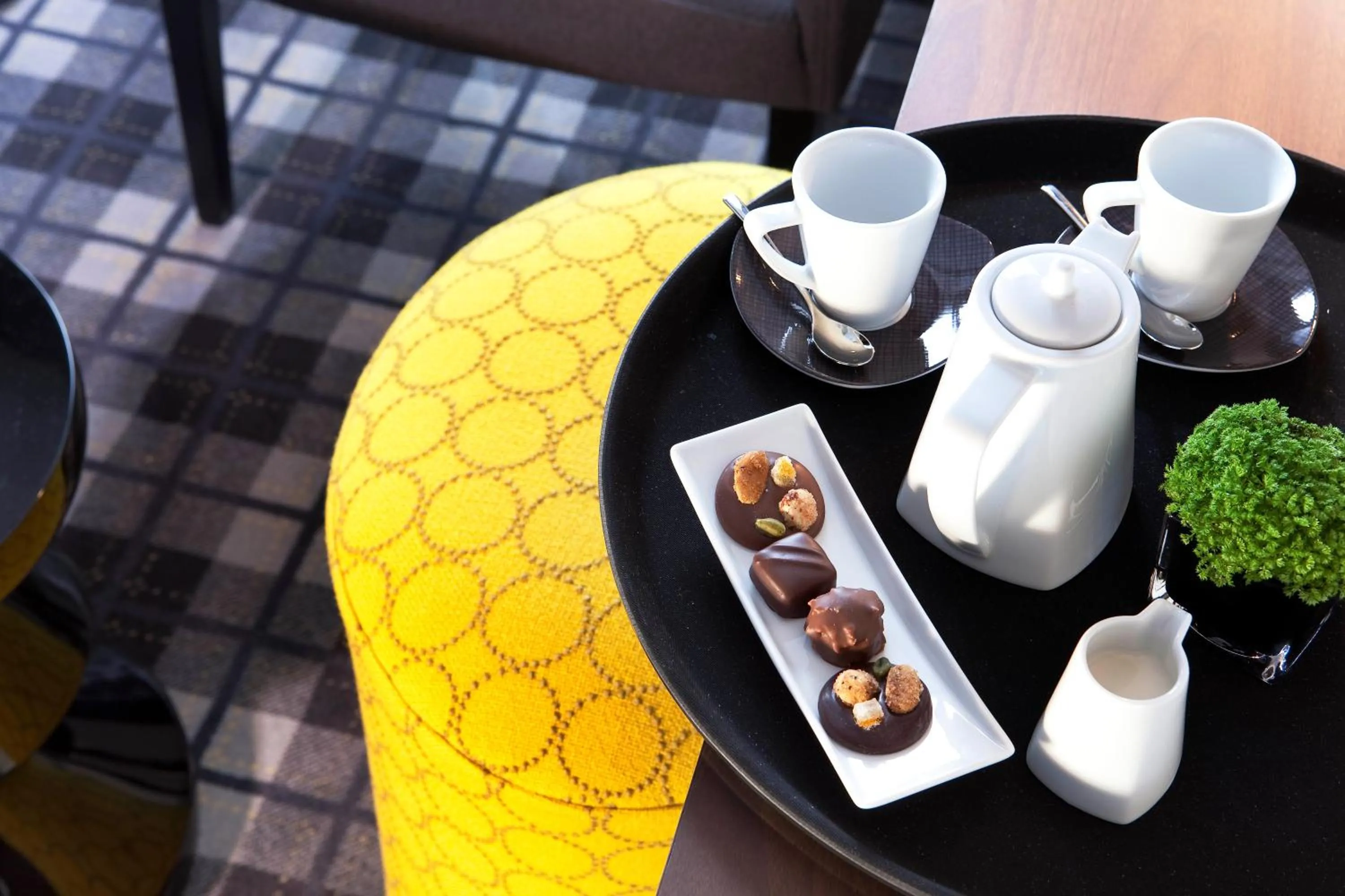 Coffee/tea facilities in Le Grey Hotel