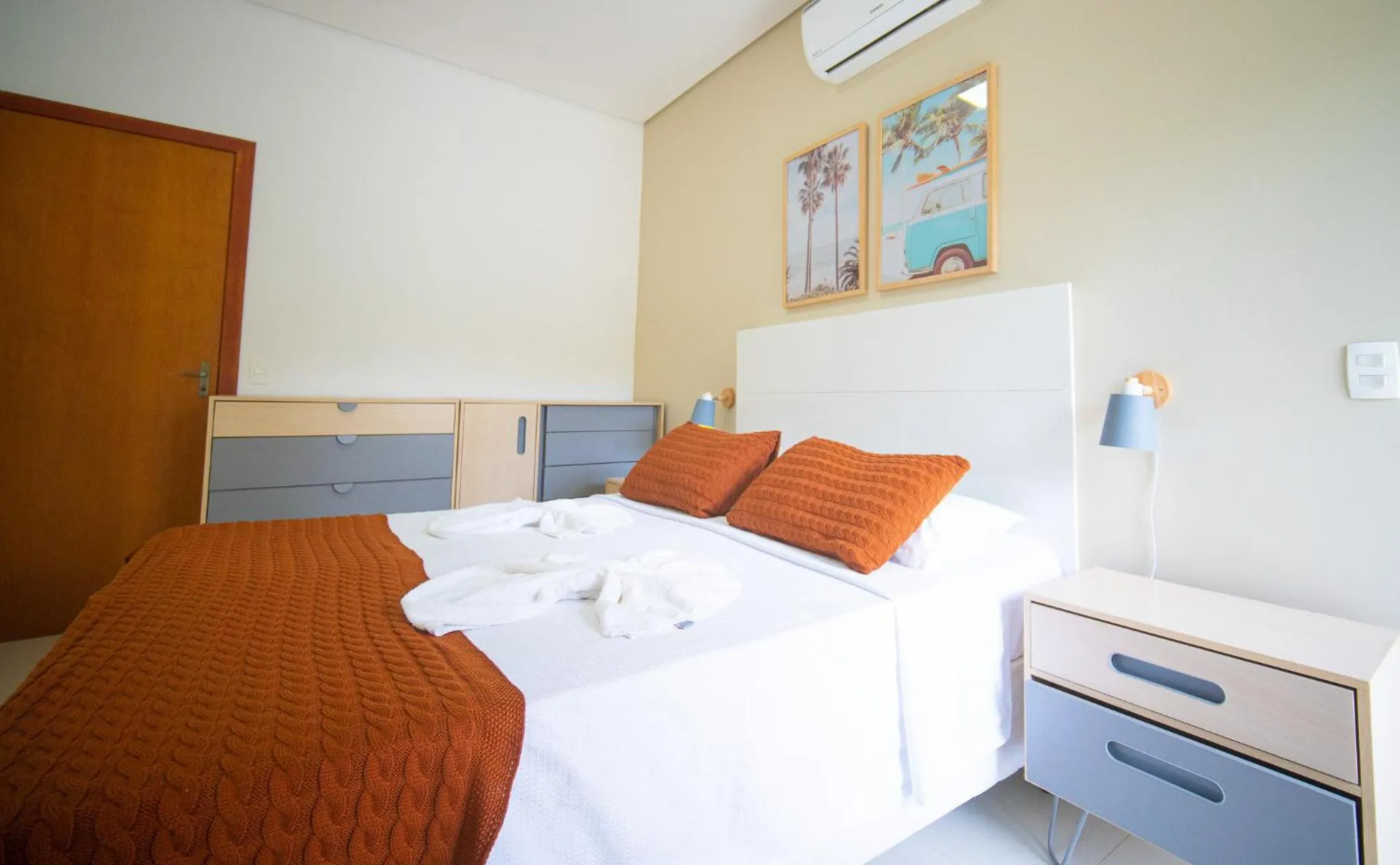 Bed in Residencial Las Salinas