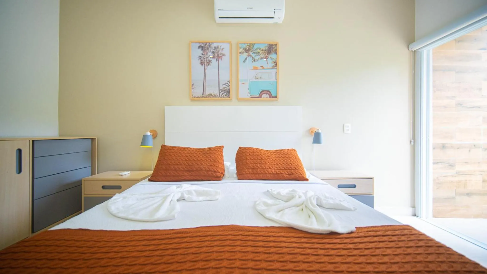 Bed in Residencial Las Salinas