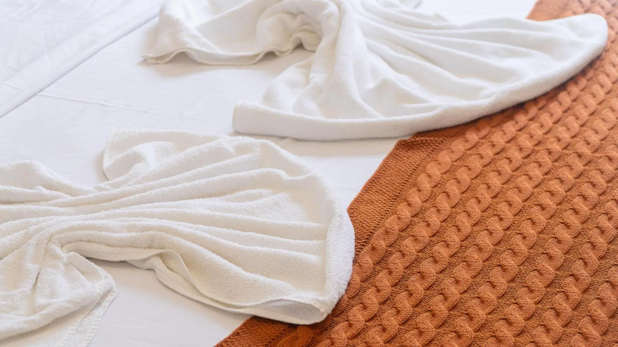 Bed in Residencial Las Salinas