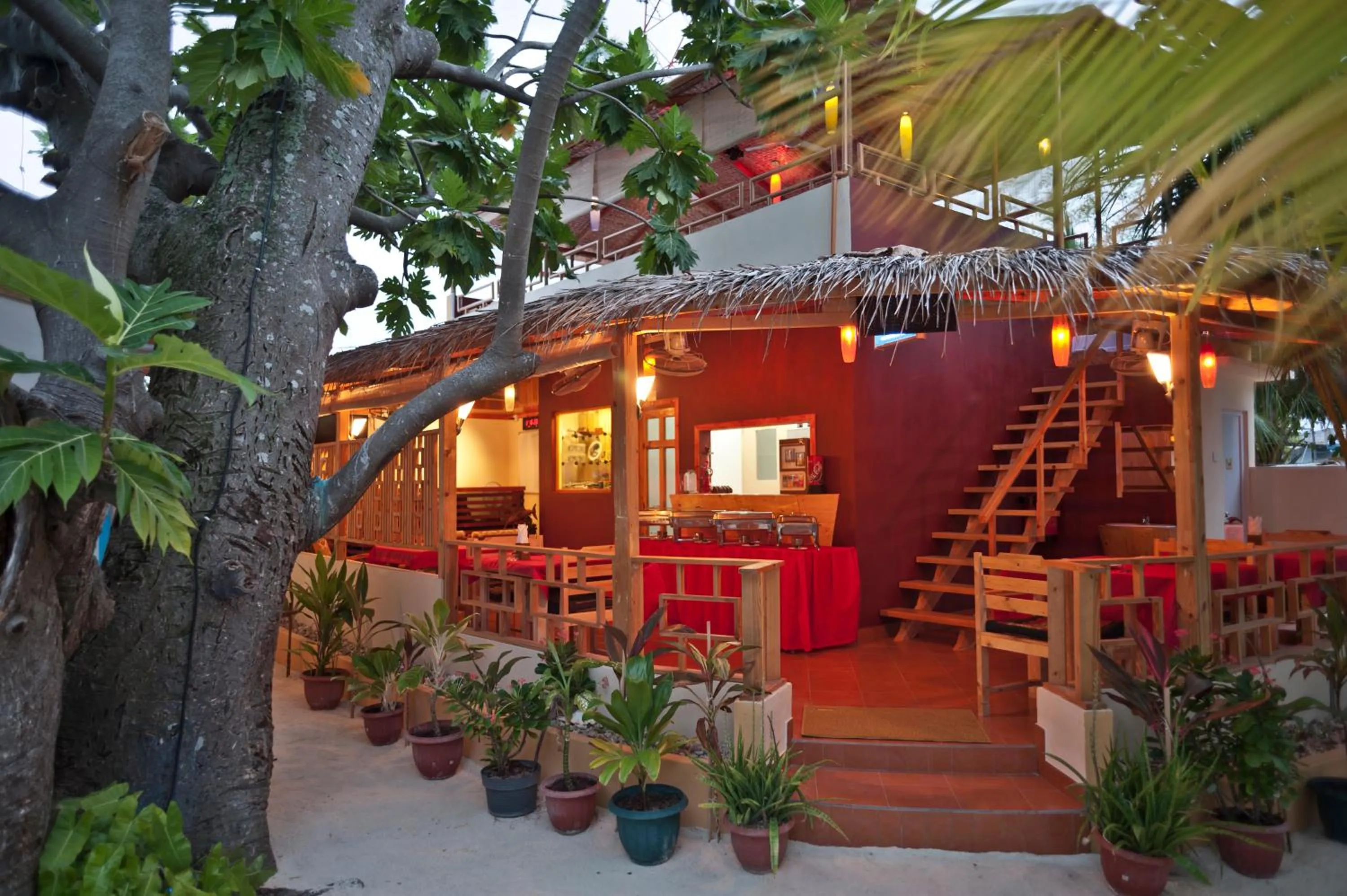 Restaurant/places to eat in Stingray Beach Inn