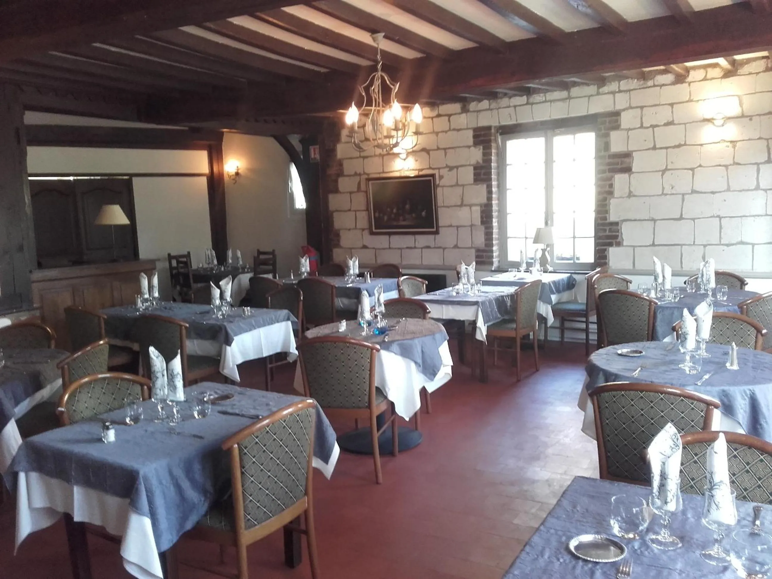 Restaurant/places to eat in Auberge du Gros Tilleul