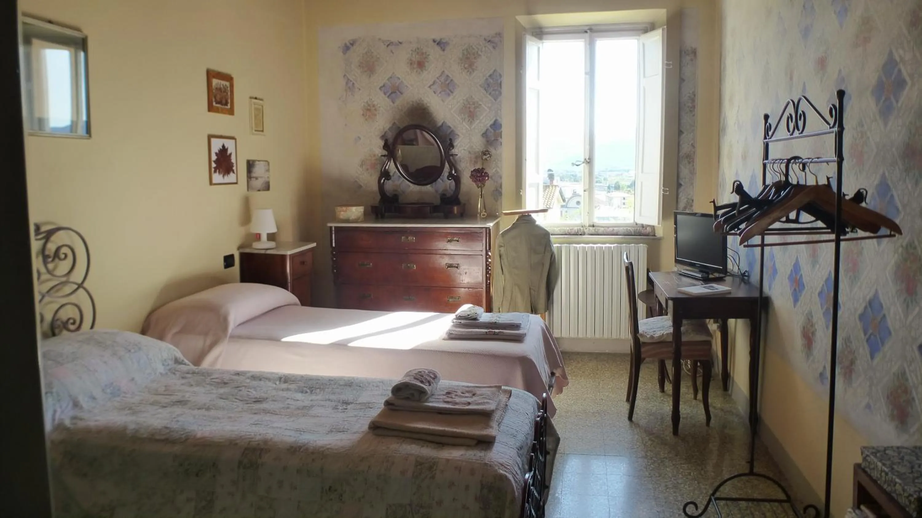 Photo of the whole room, Bed in Casa Marcè a "Sonno"